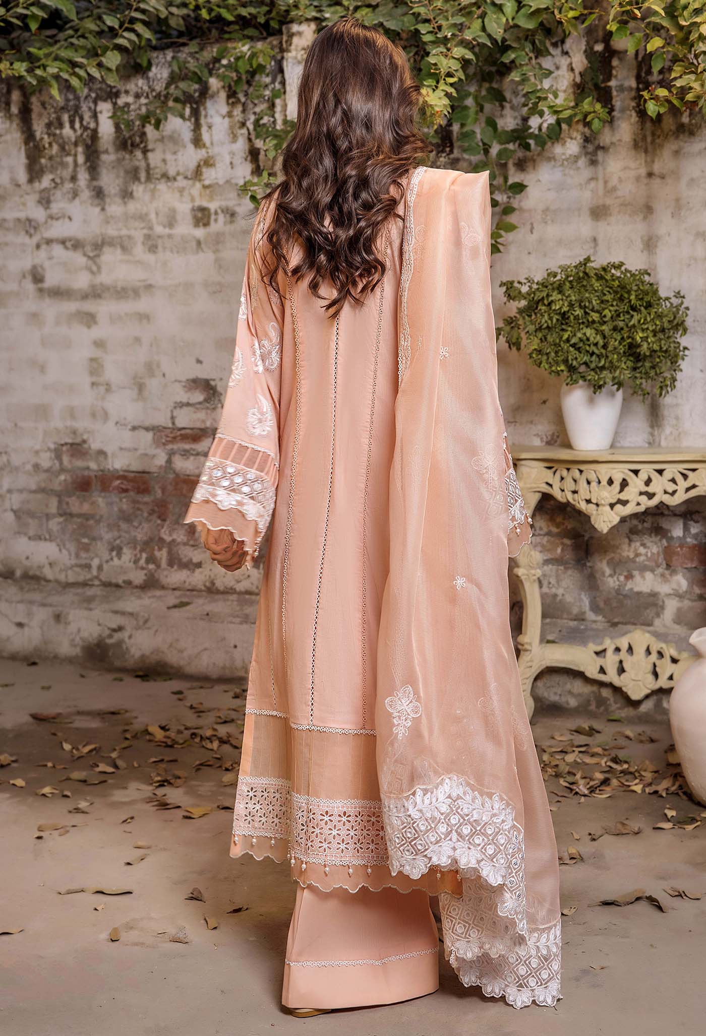 CHIKANKARI 4773 - Image 4