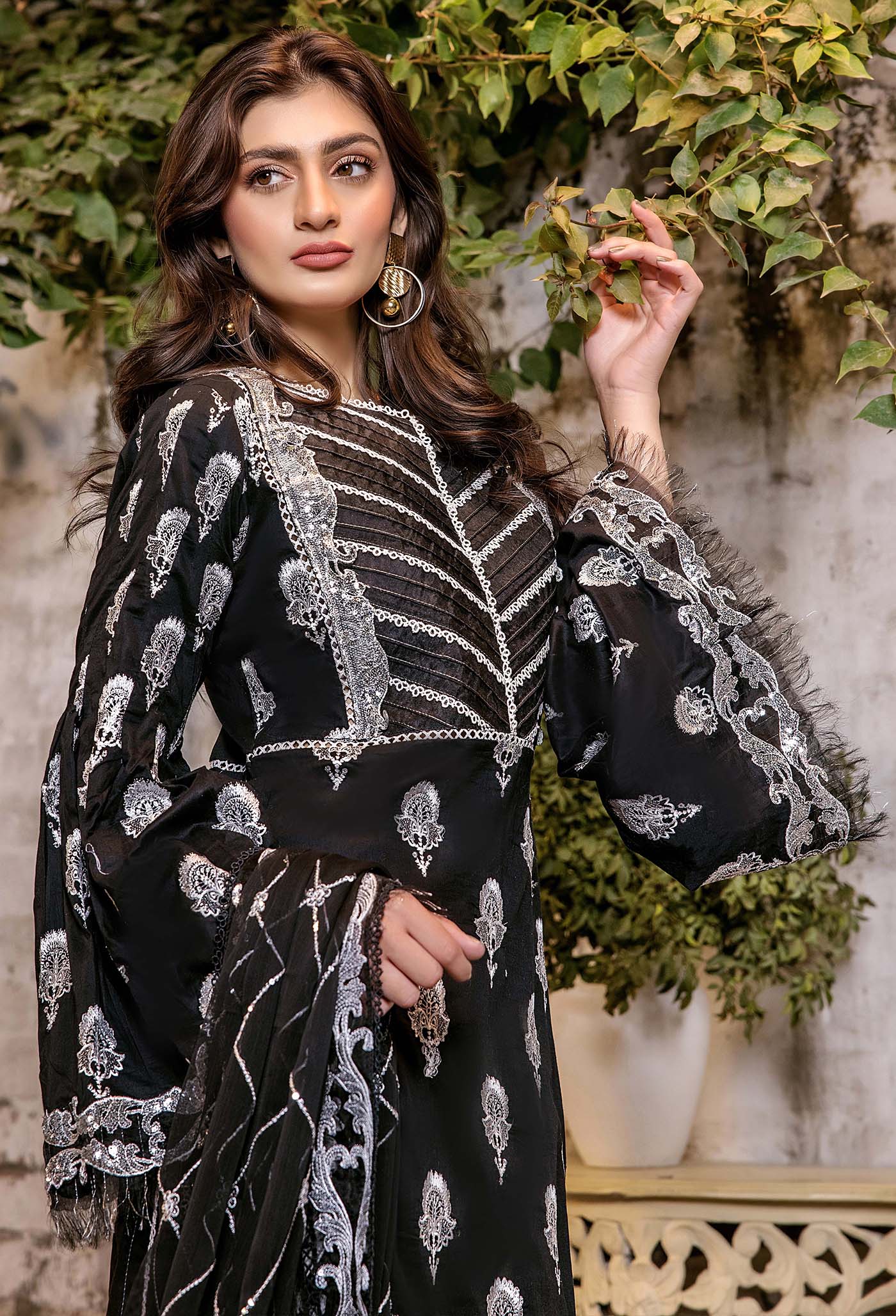 CHIKANKARI 4774 - Image 2