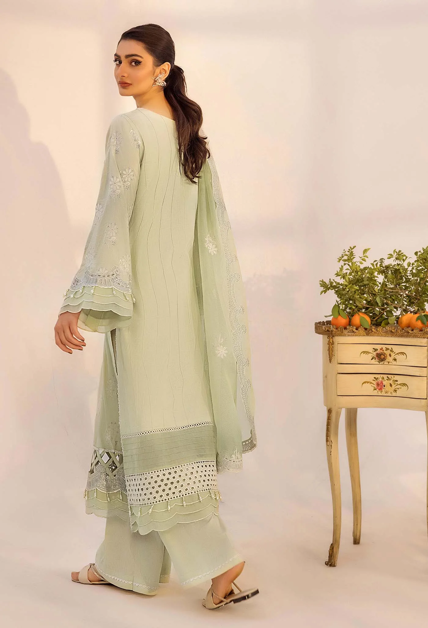 CHIKANKARI 4775 - Image 3