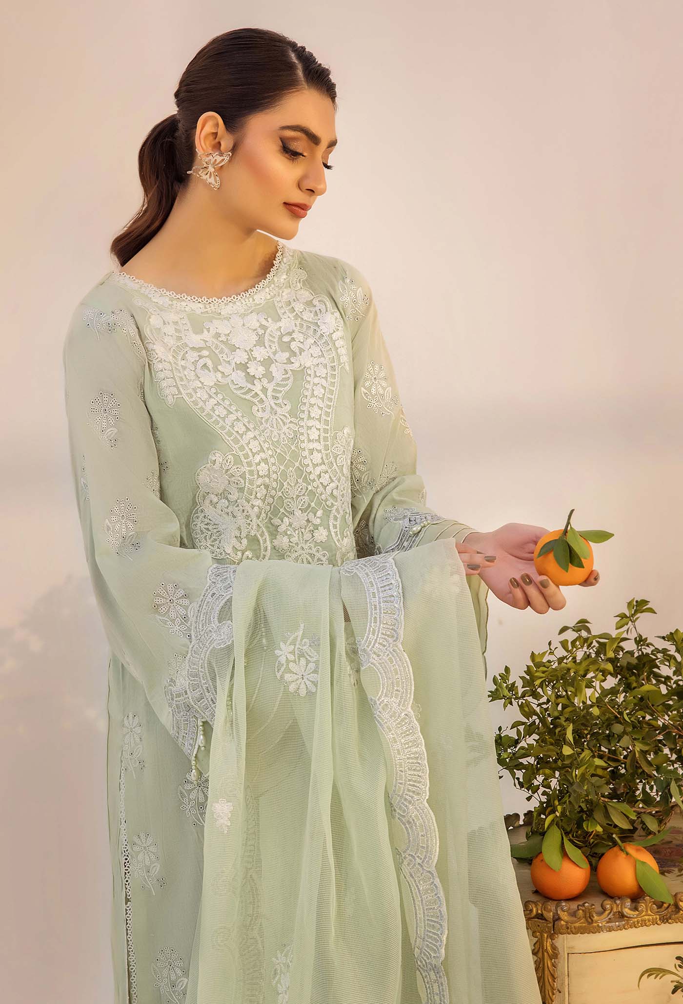 CHIKANKARI 4775 - Image 4