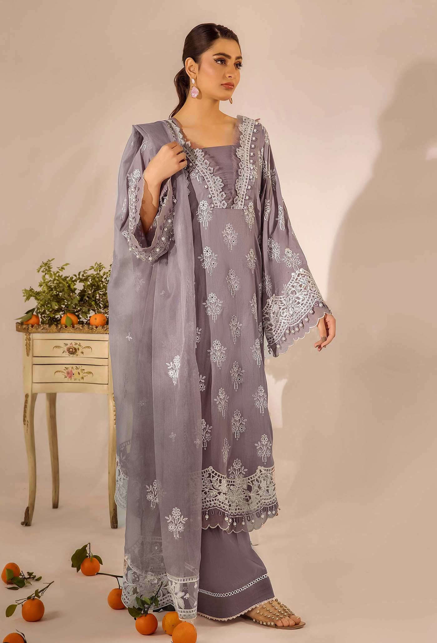 CHIKANKARI 4777 - Image 2