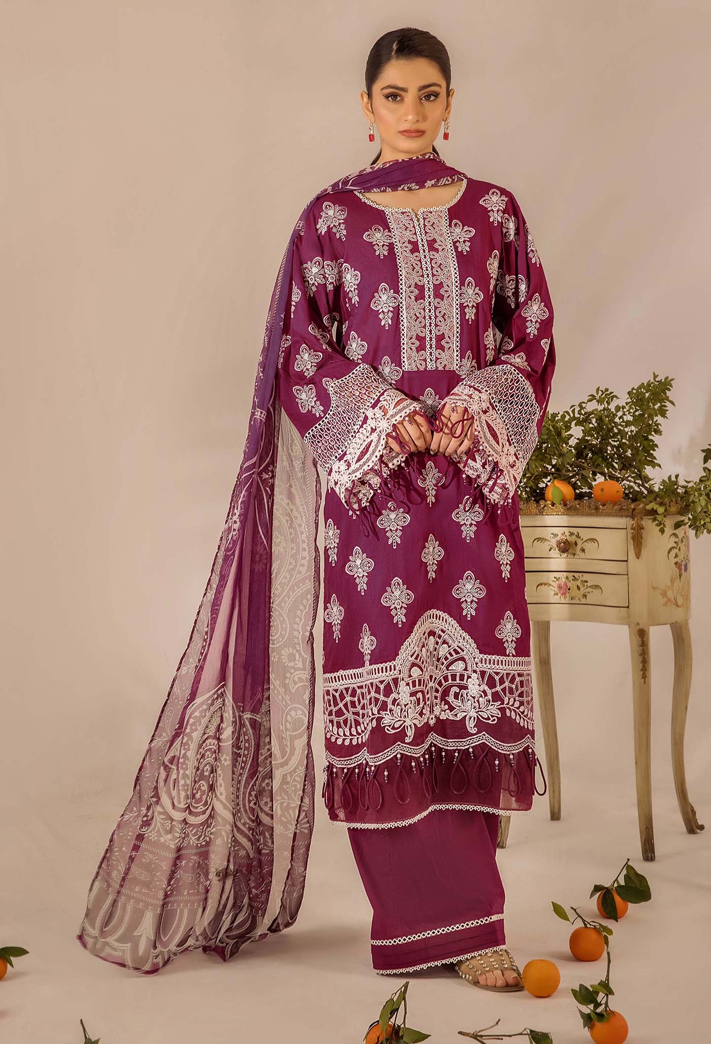 CHIKANKARI 4779 - Image 2