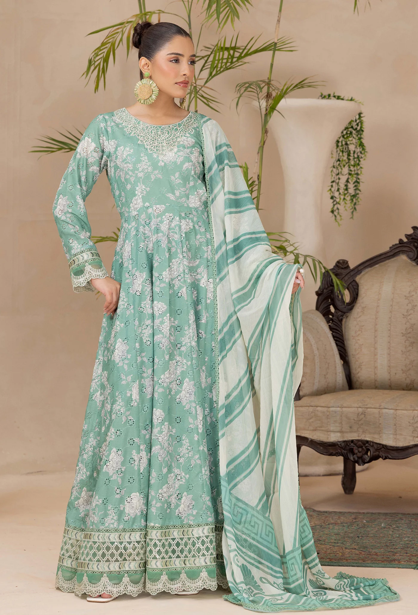 CHIKANKARI 818102 - Image 2