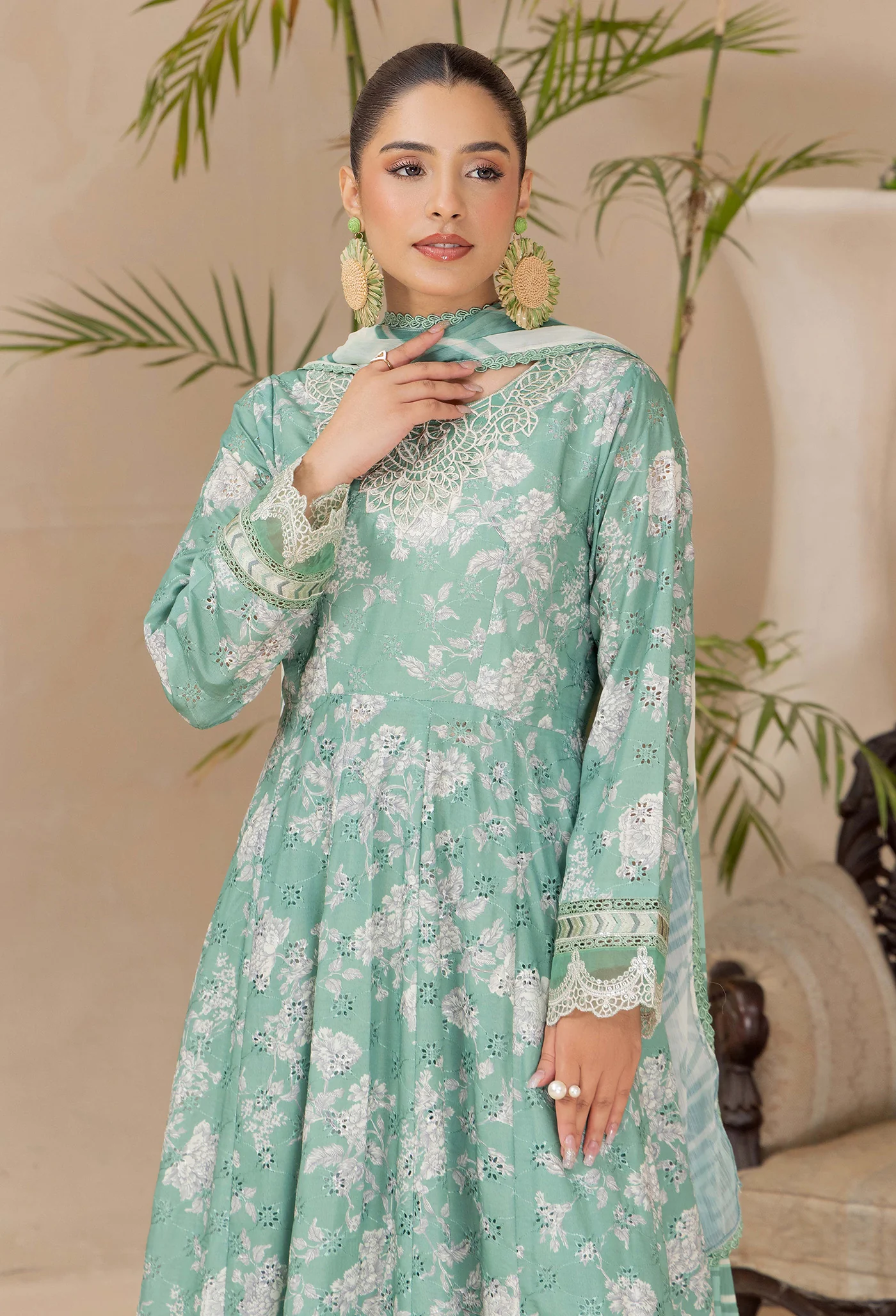 CHIKANKARI 818102 - Image 3