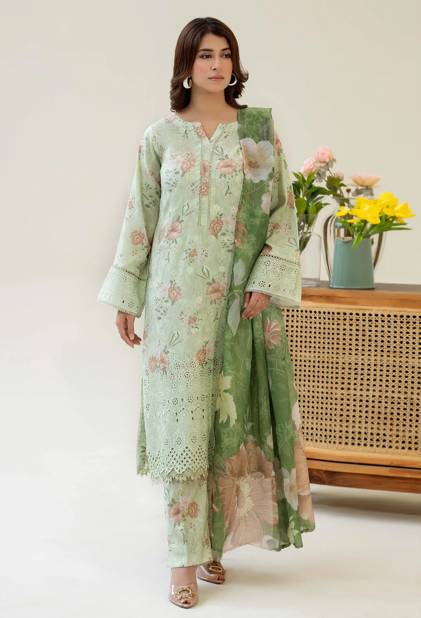 CHIKANKARI SATIN 01 - Image 2