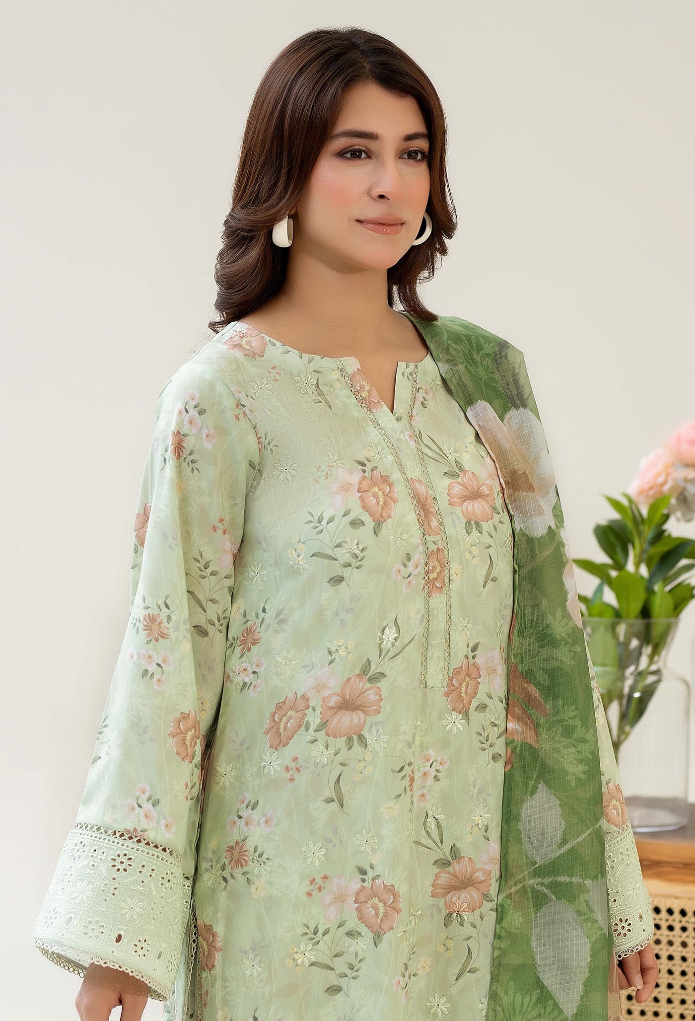 CHIKANKARI SATIN 01 - Image 3