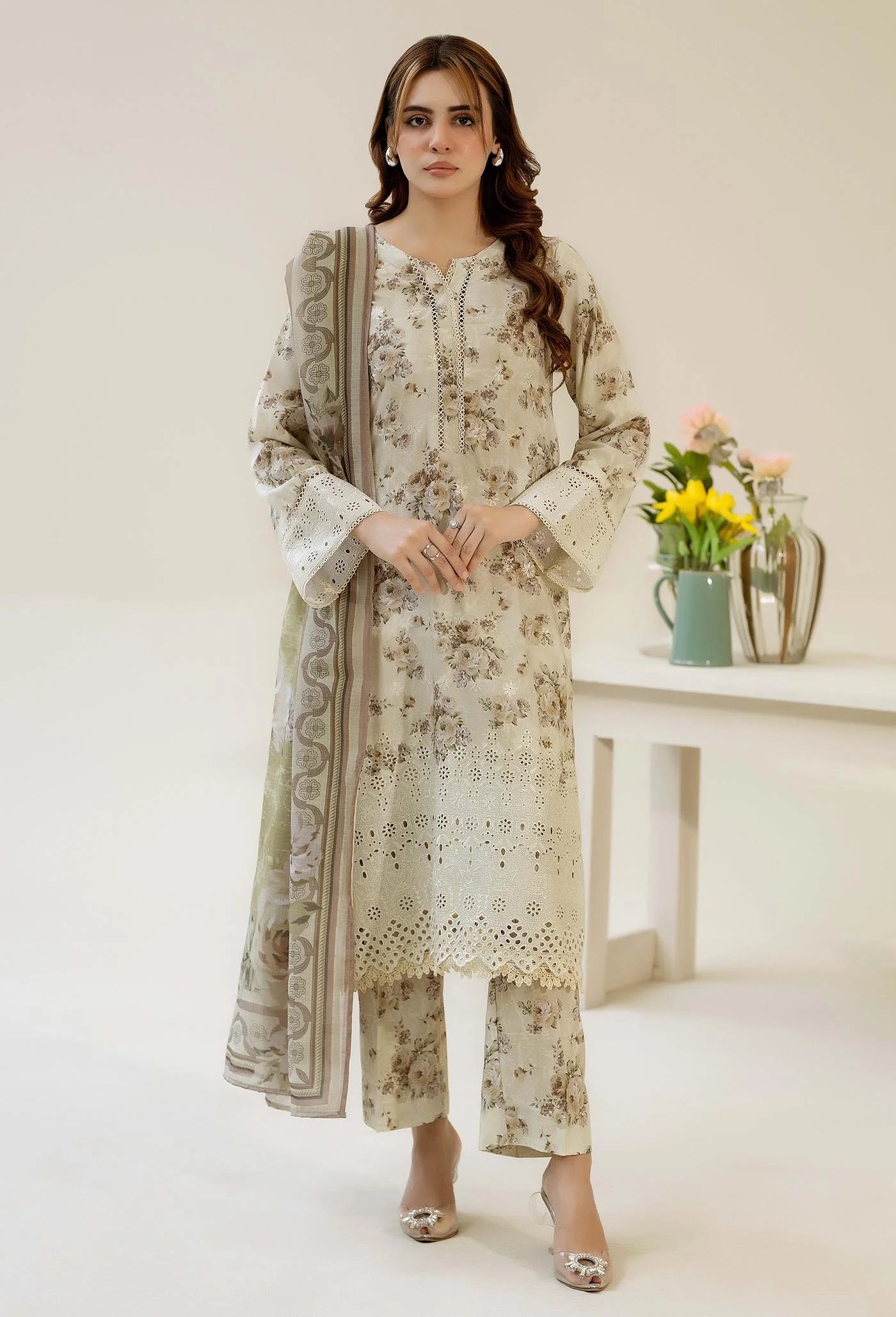 CHIKANKARI SATIN 06