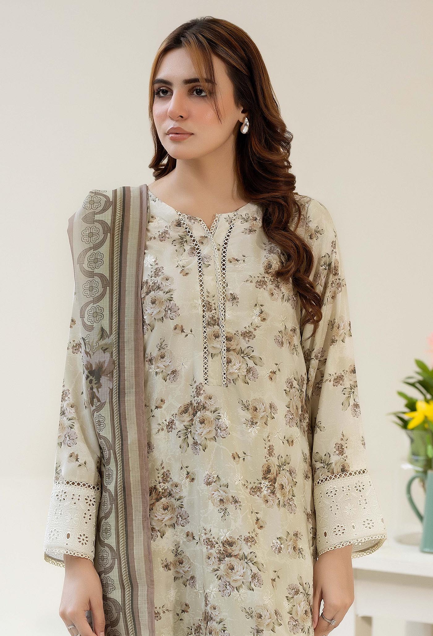 CHIKANKARI SATIN 06 - Image 4