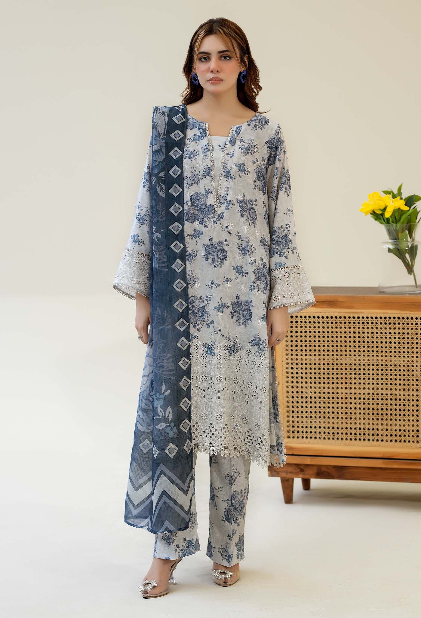 CHIKANKARI SATIN 07 - Image 2