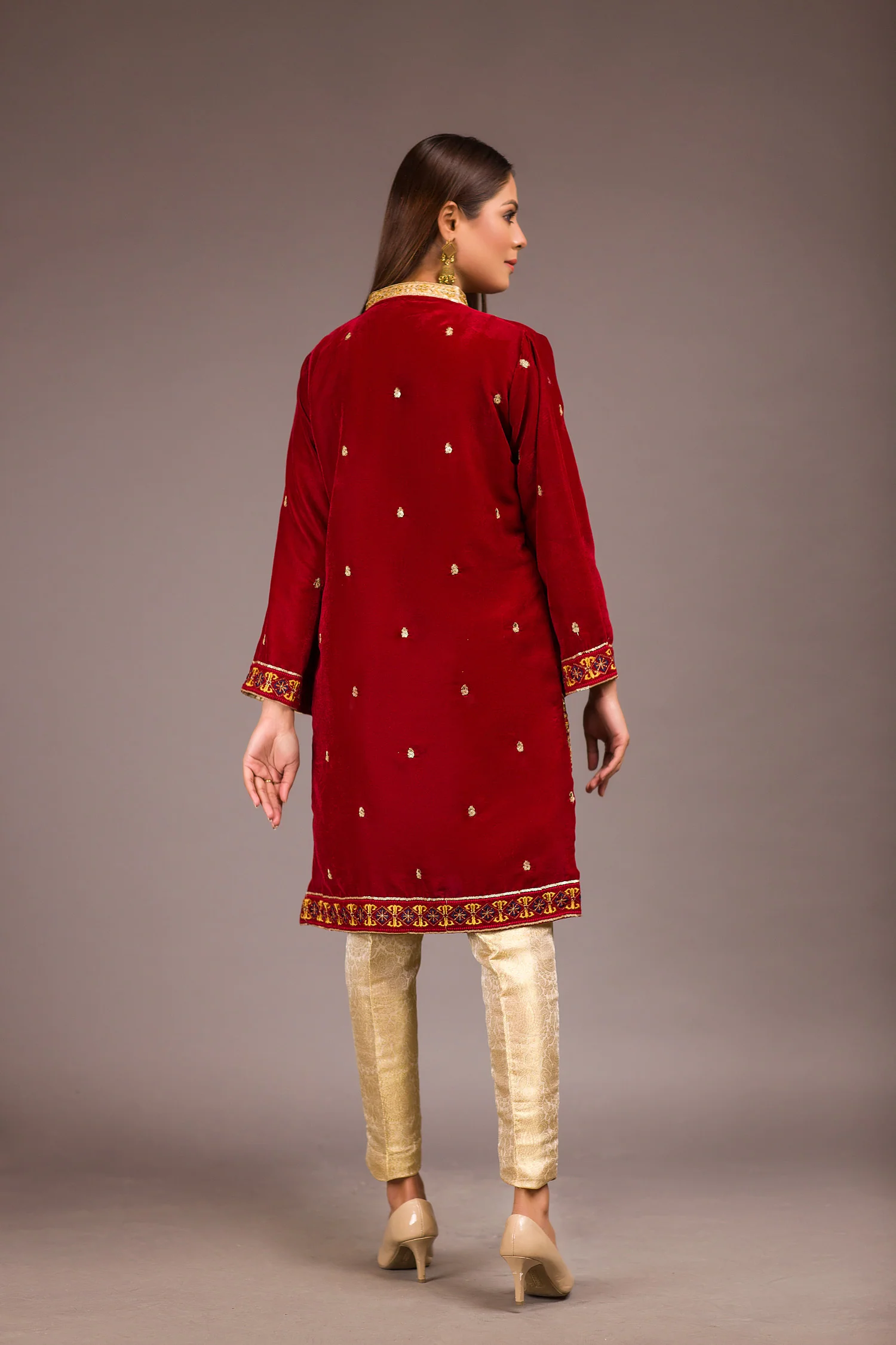 Cise - Embroidered Velvet Unstitch Kurti - Image 2