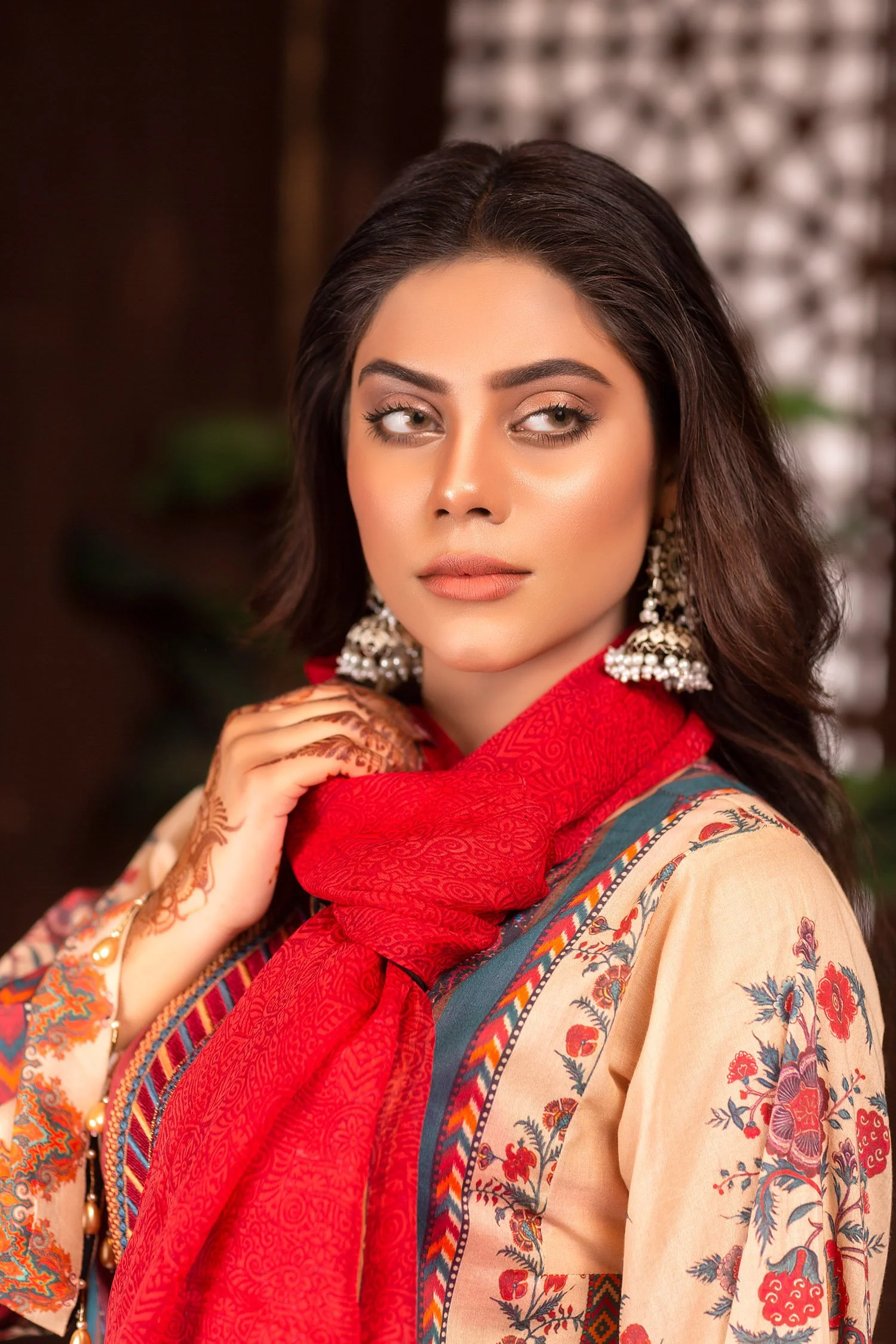 Classio - Digital Printed & Embroidered Lawn Unstitch - Image 3
