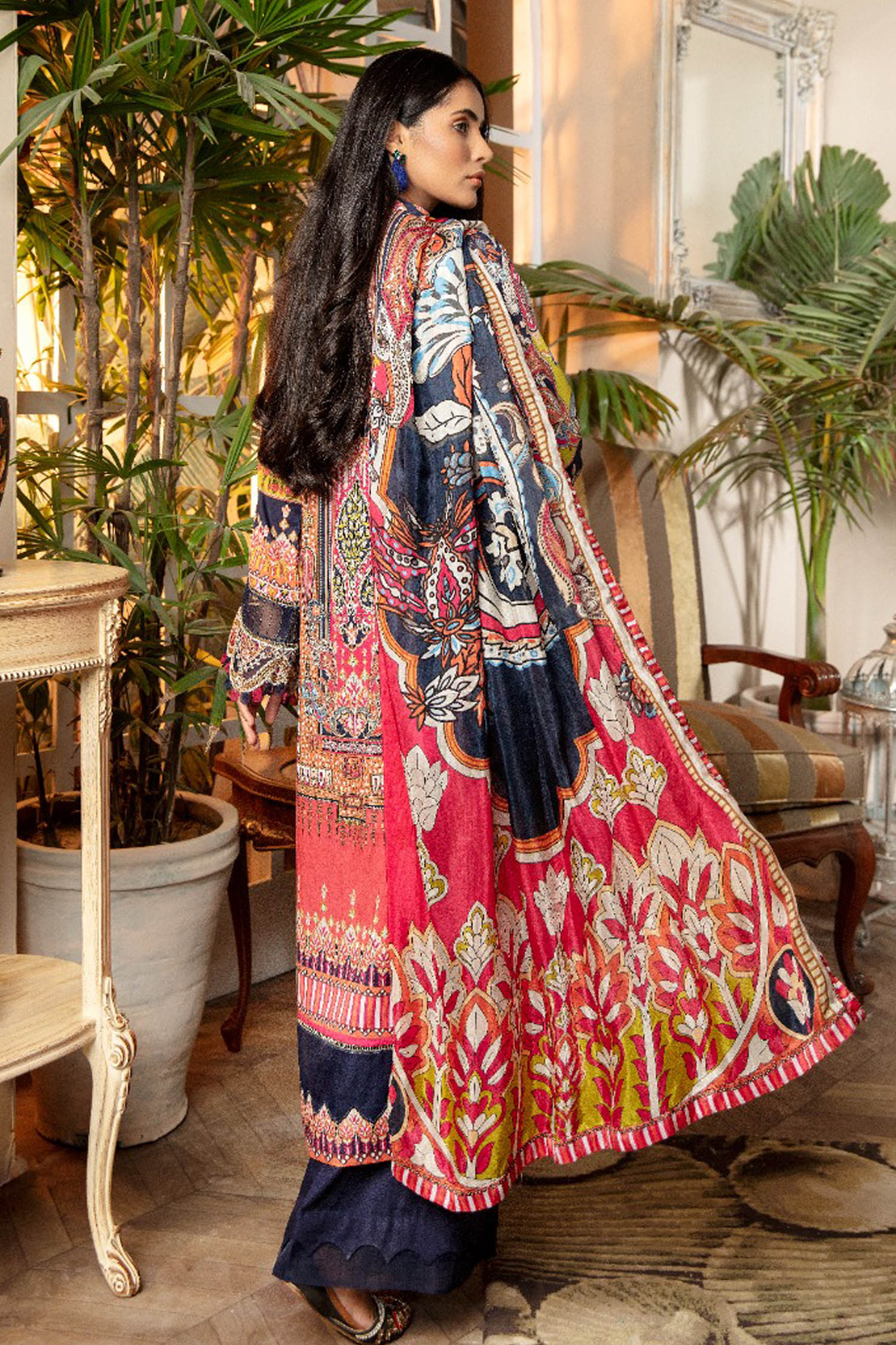 Cloud Burst - Exclusive Embroidered Lawn 3PC - Image 2