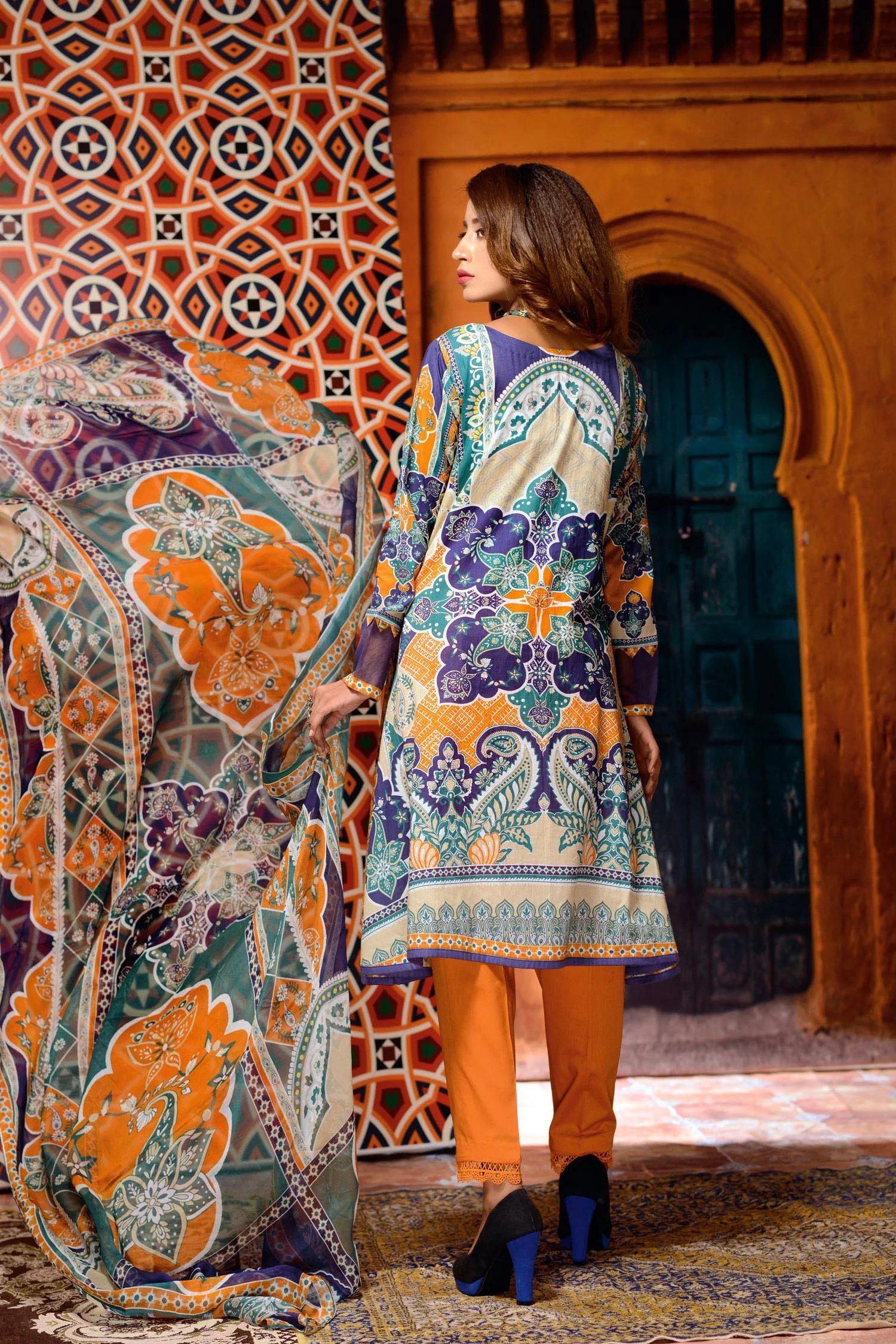 Clover - Digital Printed and Embroidered Lawn 3PC - Image 2