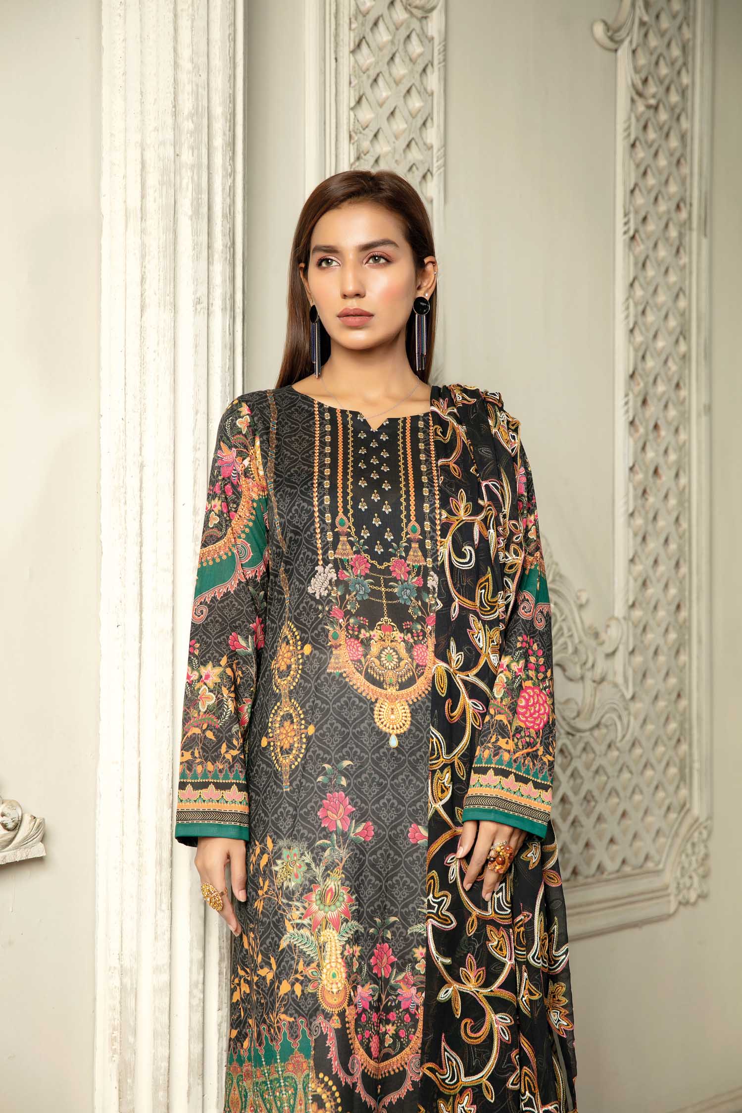 Crawl Rib - Digital Printed & Embroidered Lawn 3PC - Image 3