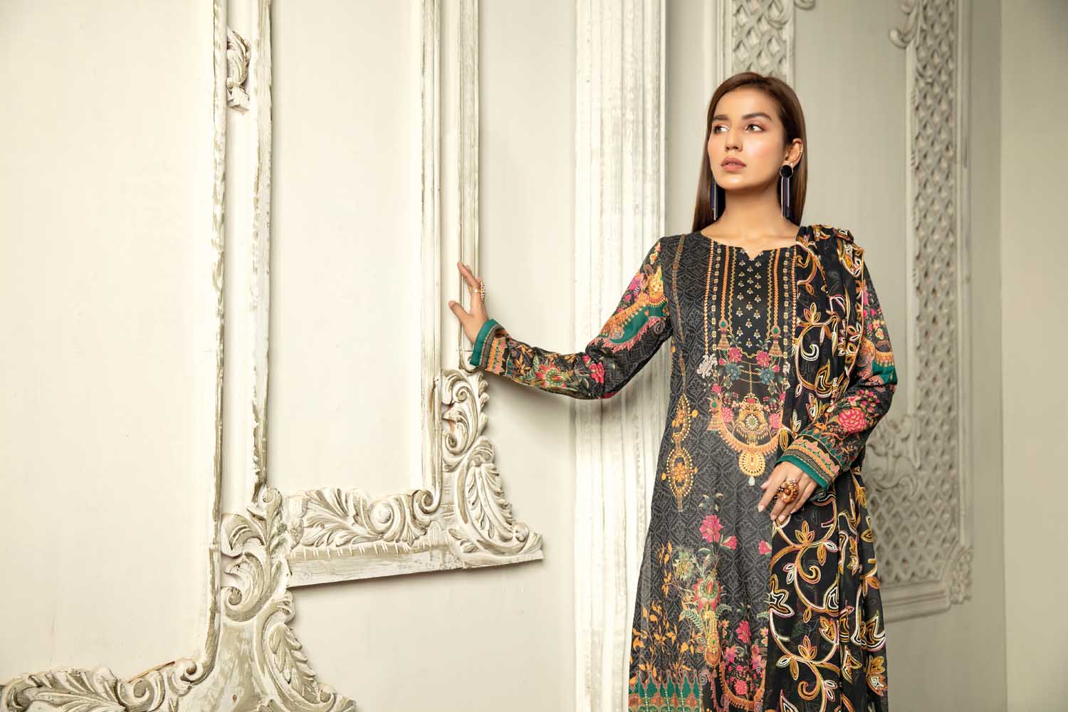 Crawl Rib - Digital Printed & Embroidered Lawn 3PC - Image 4