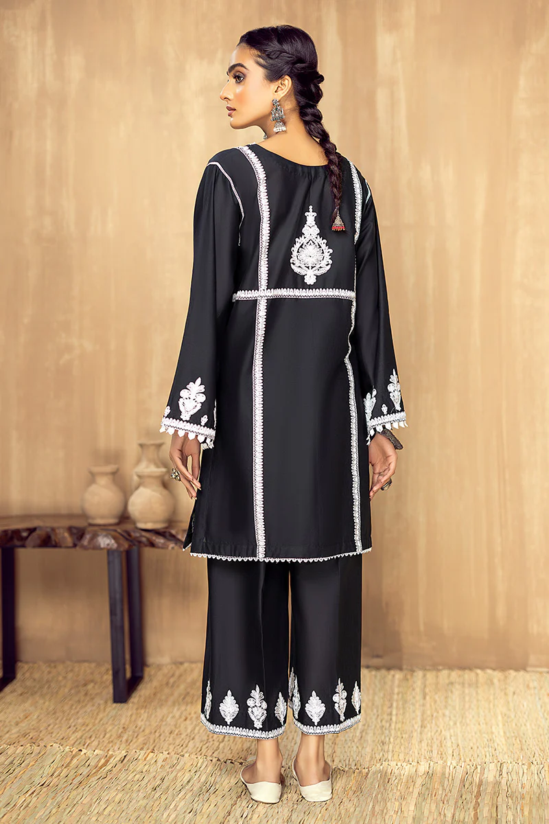 Crewid - Stitched Embroidered Lawn 2PC - Image 2