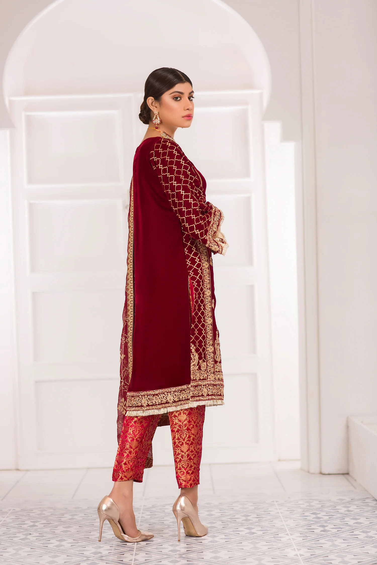 Deluxe - Luxury Embroidered Velvet 3PC - Image 2