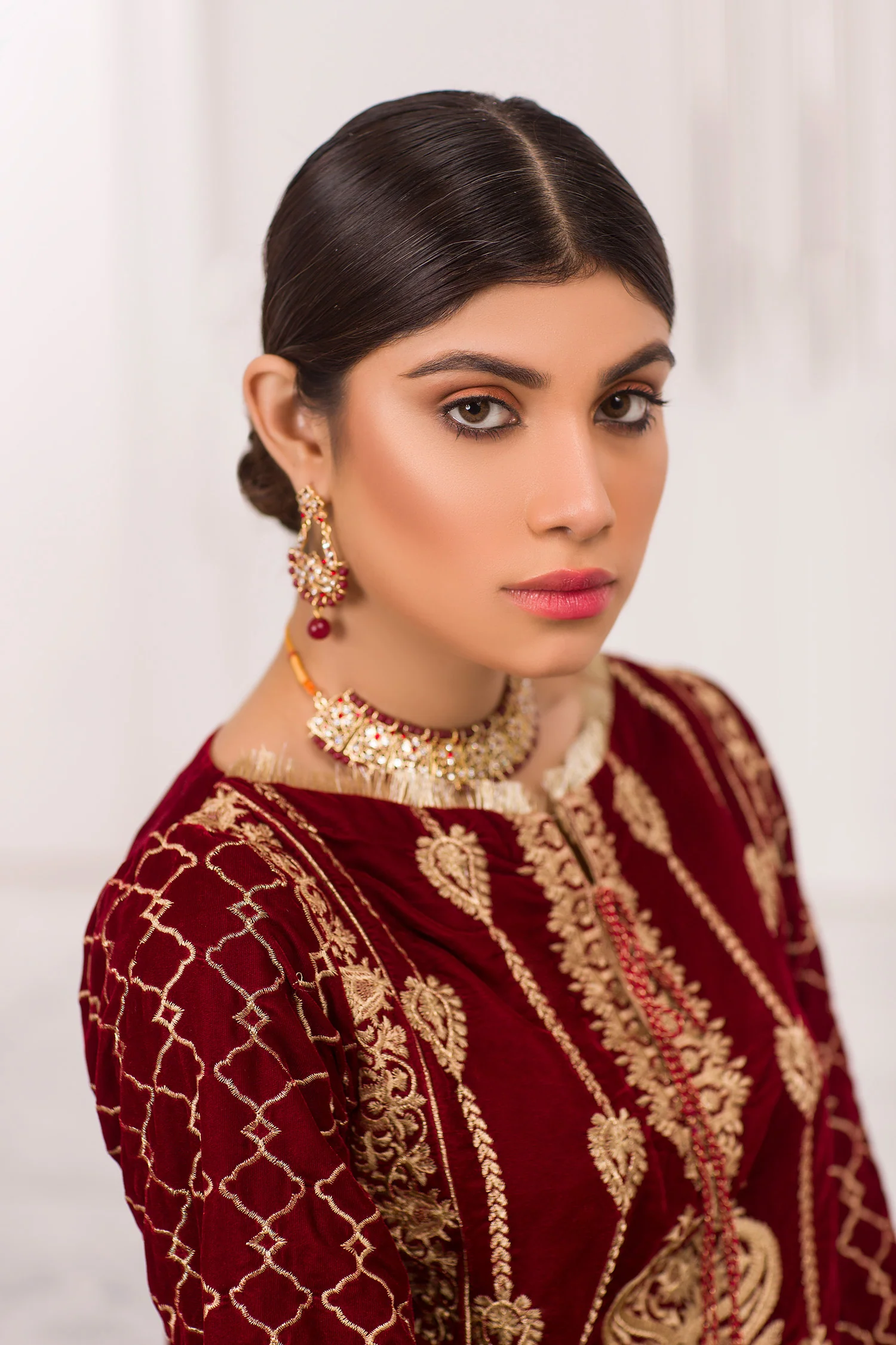 Deluxe - Luxury Embroidered Velvet 3PC - Image 4
