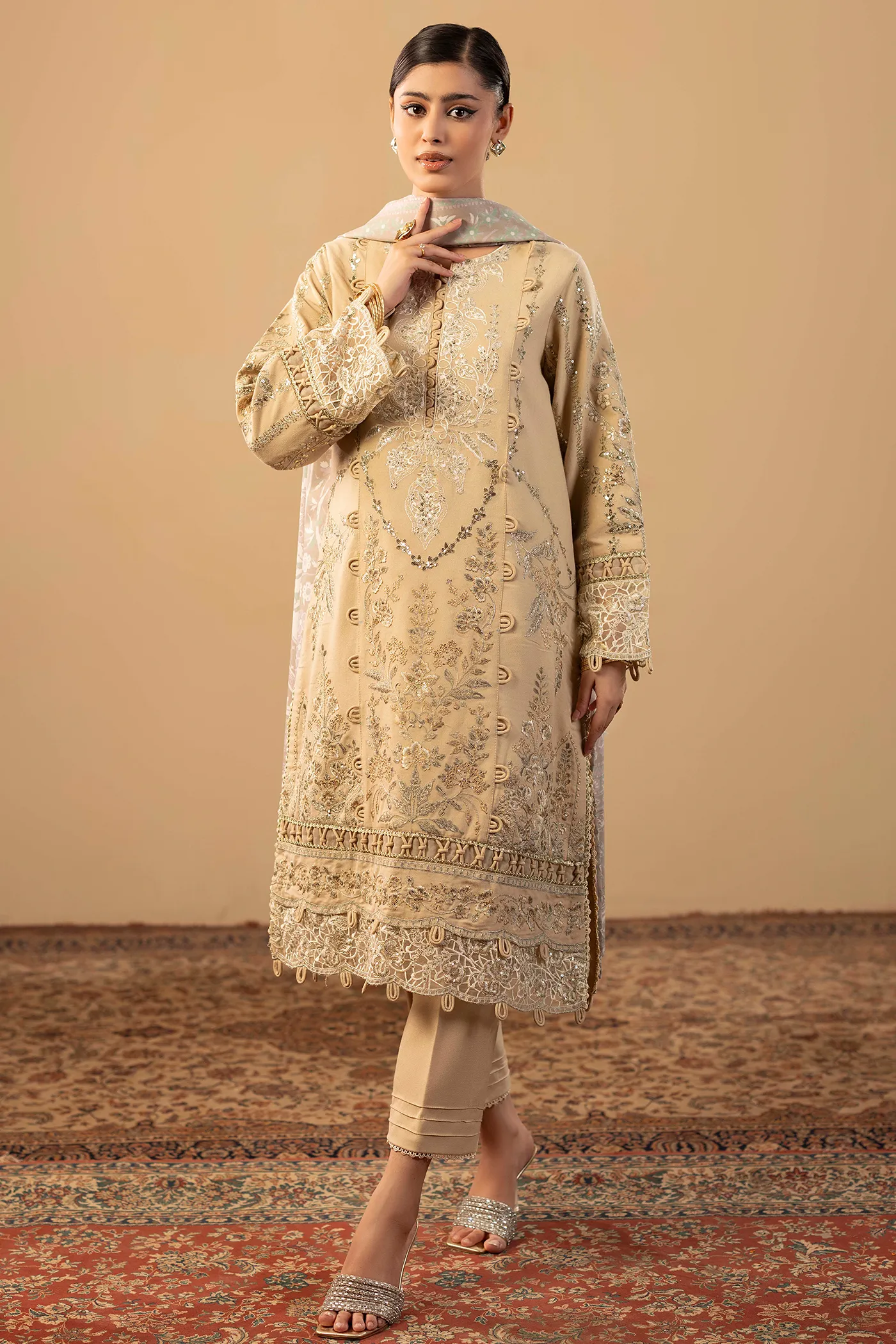DHANAK 7904