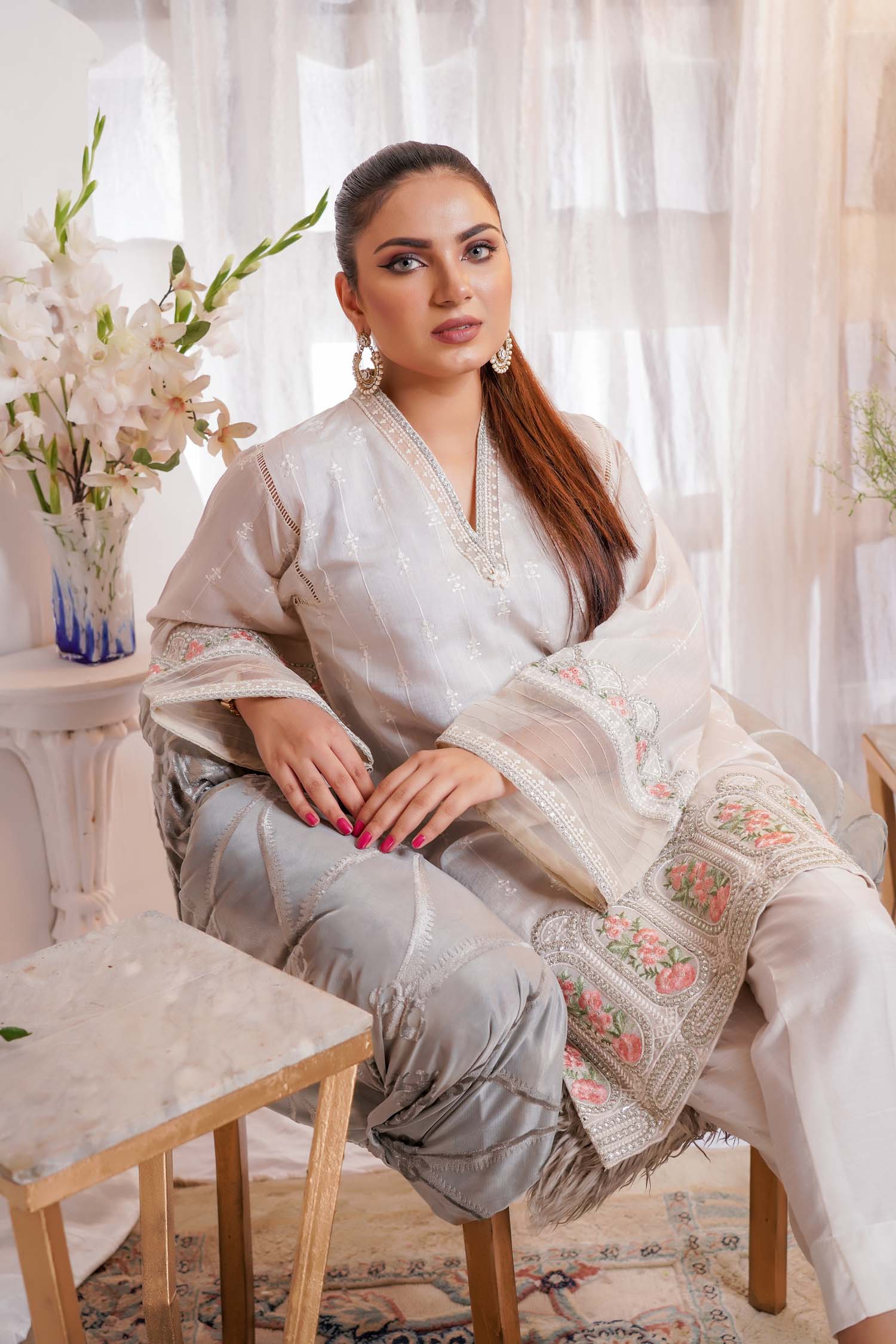 Disown - Embroidered Paper Silk Stitch Kurti - Image 4