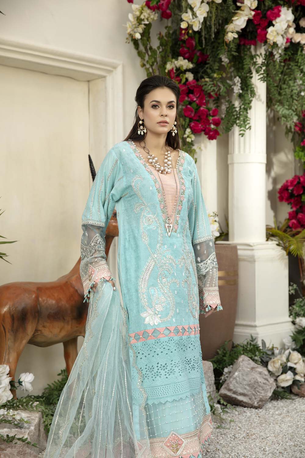 Drazzle - Schiffli Embroidered Lawn (3PC) - Image 3