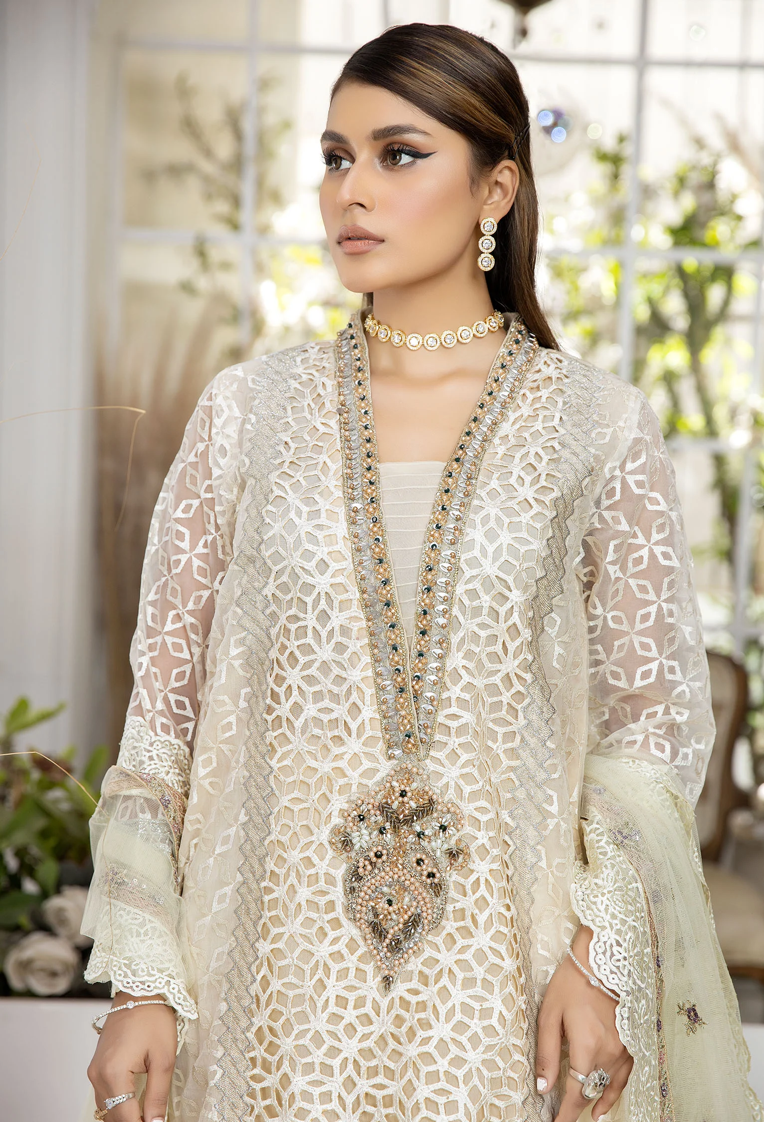 Ecru White - Embroidered Organza Pret - Image 3