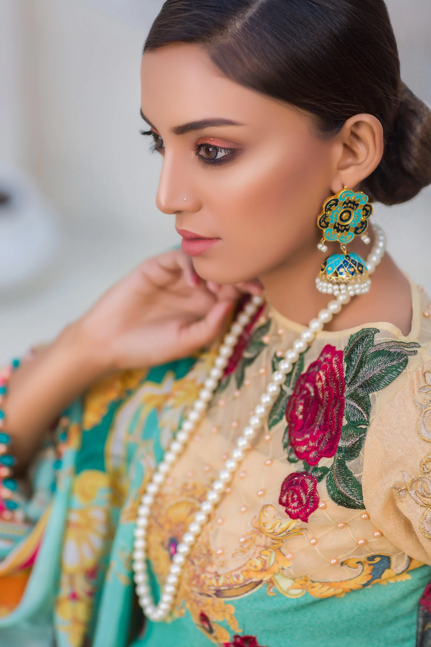 Elite - Digital Embroidered Lawn Karandi - Image 4
