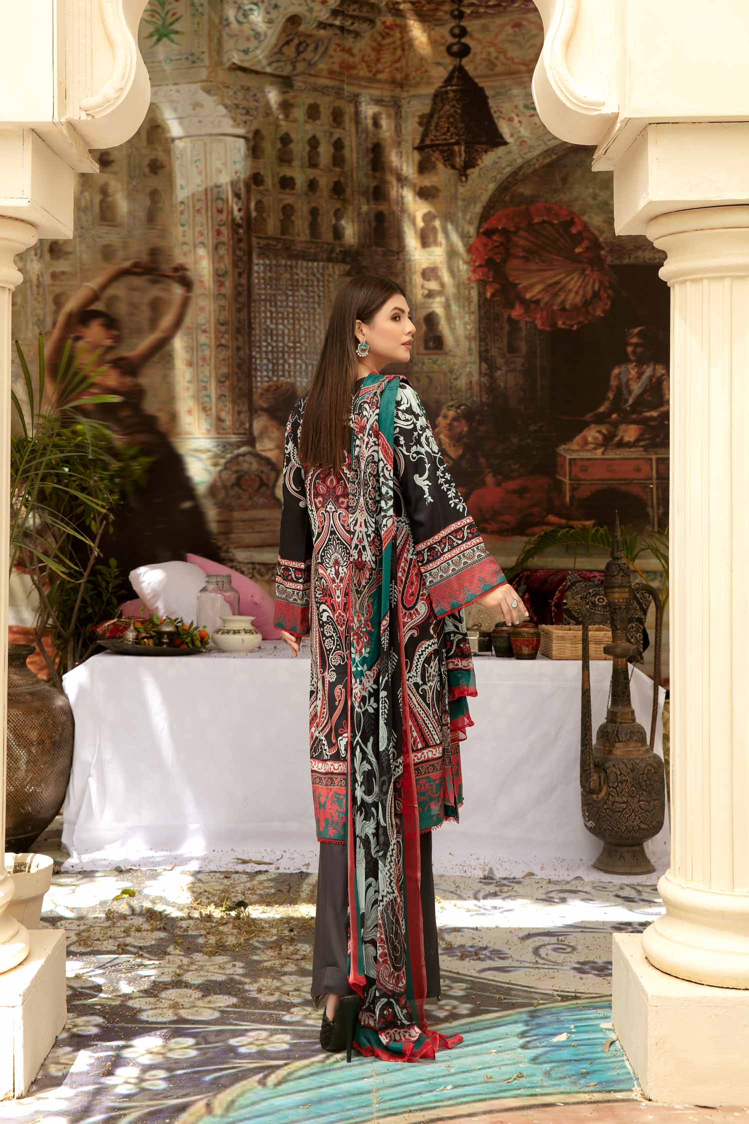 Elite Pattern - Digital Printed & Embroidered Lawn 3 piece - Image 2