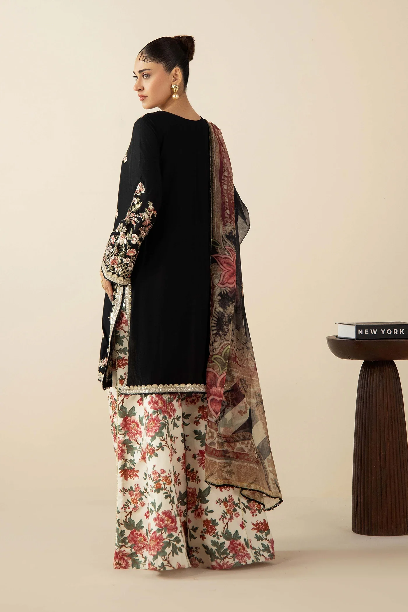 EMB LINEN 1580 - Image 4