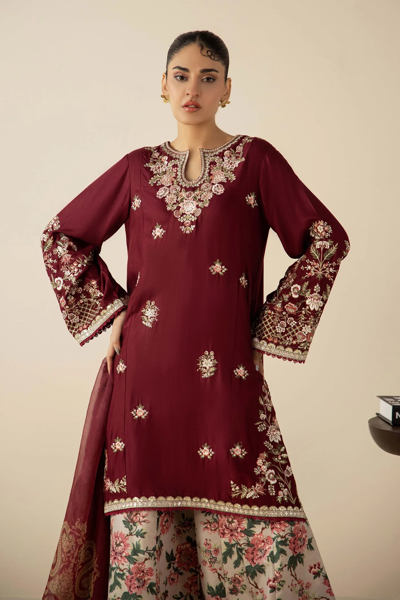 EMB LINEN 1582 - Image 2