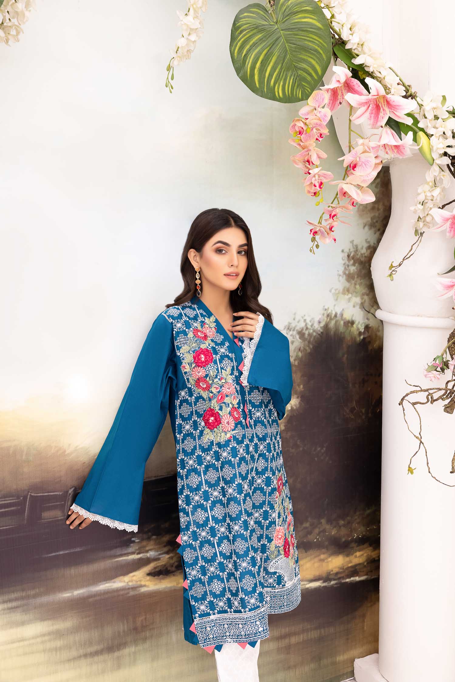 Enchanting - Embroidered Schiflli Lawn Stitched - Image 5