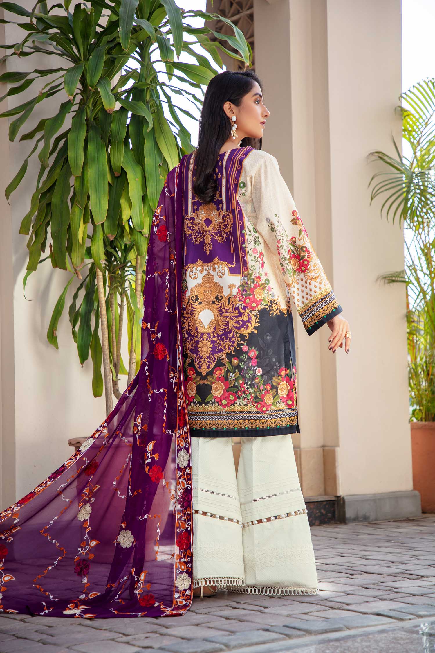 Endearing - Digital Printed & Embroidered Lawn 3PC - Image 3