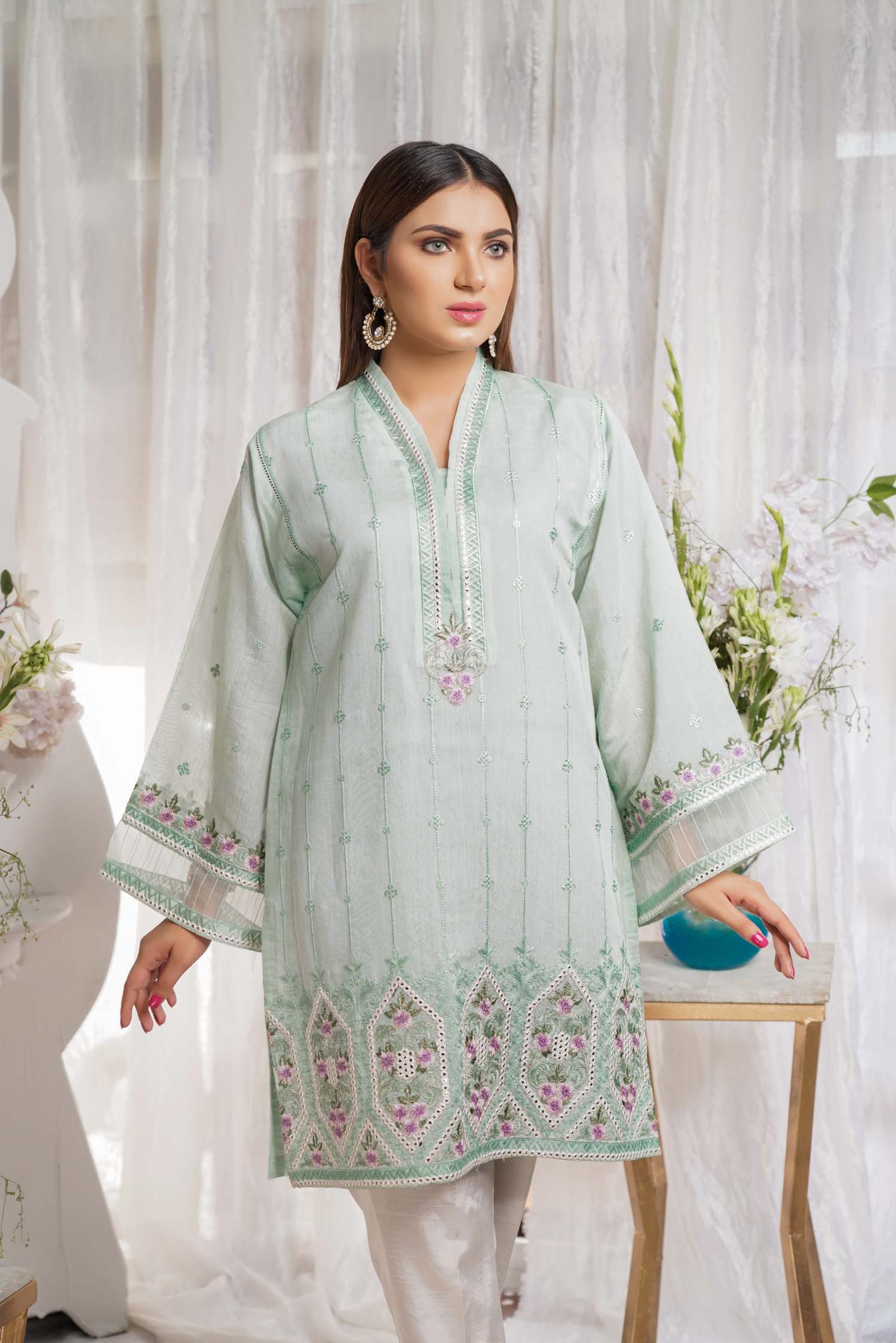 Enervate - Embroidered Paper Silk Stitch Kurti - Image 3