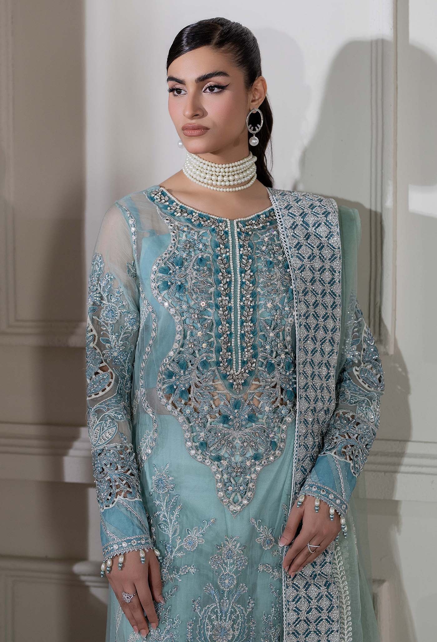 ESSENCE 1118 - Image 3