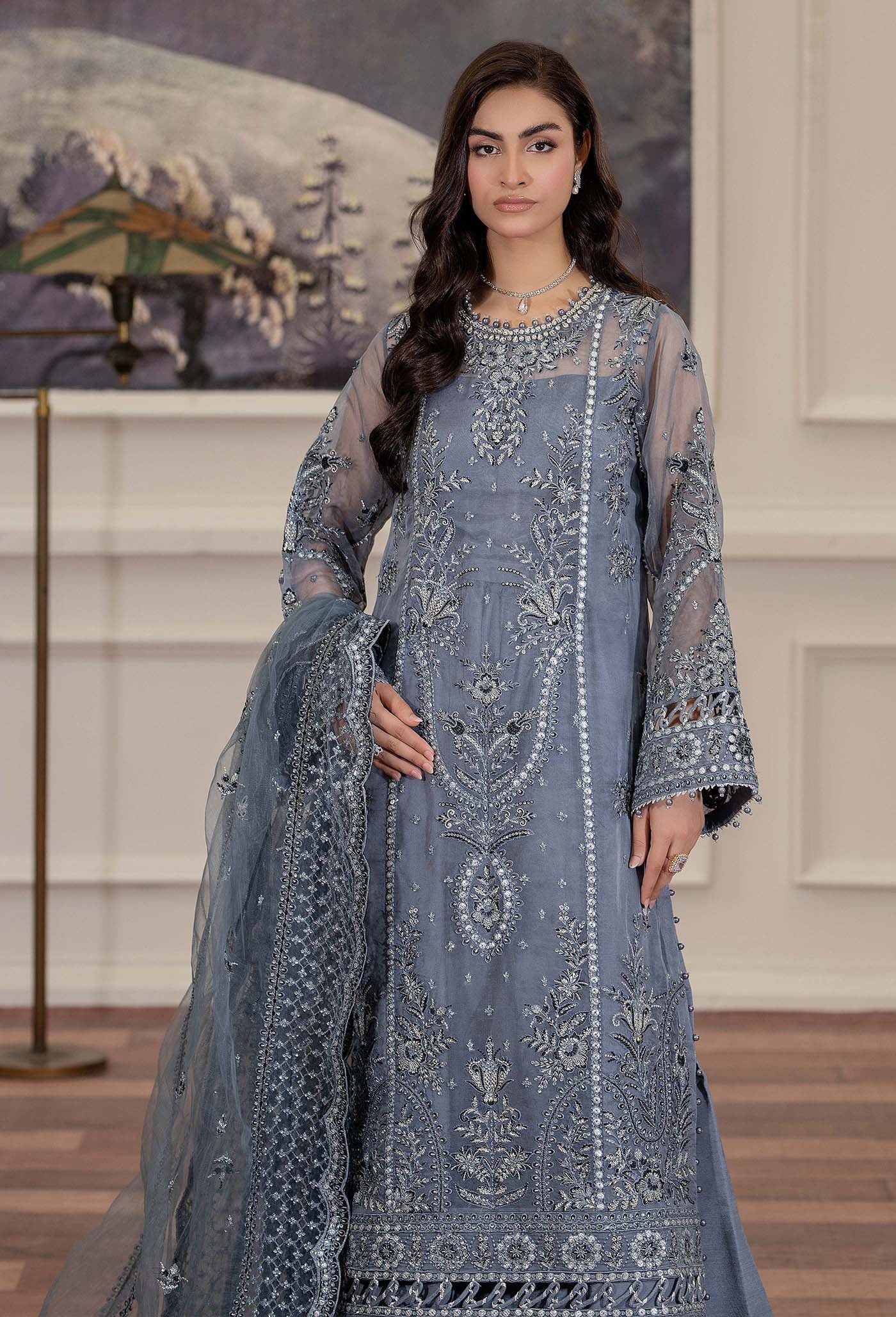 ESSENCE 1123 - Image 3