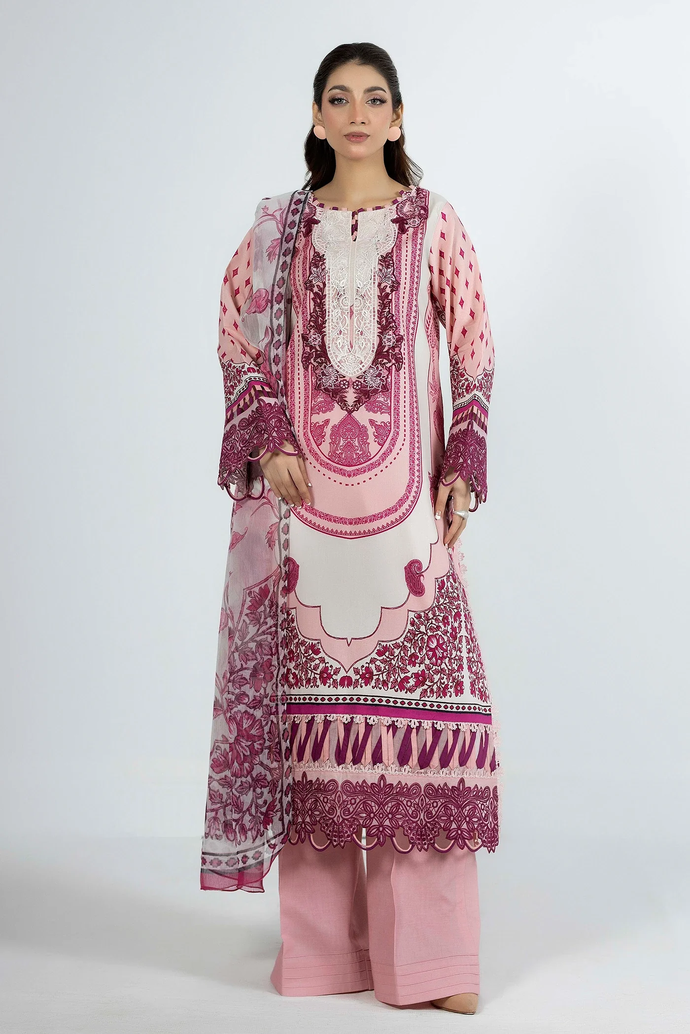 ETHNIC 1658