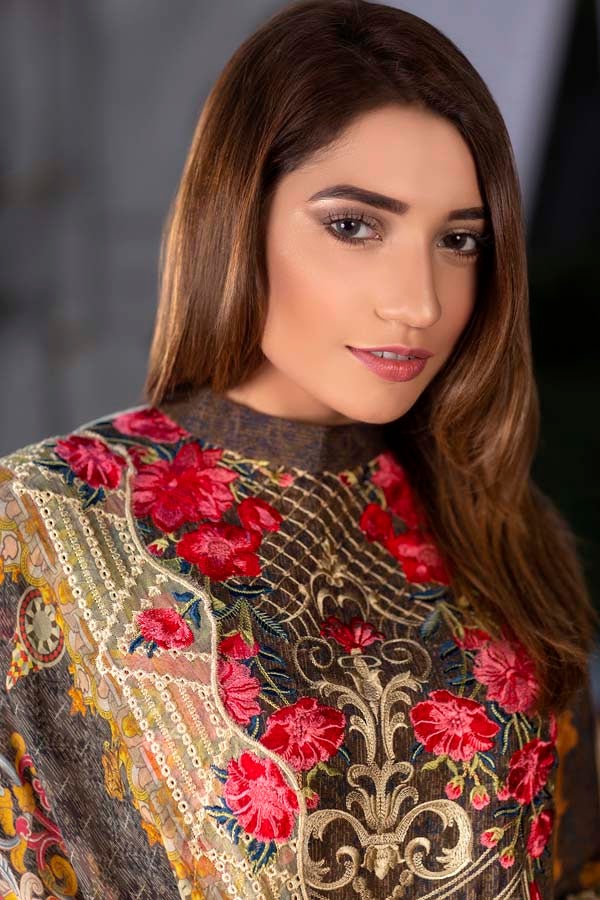 Floral Mud Digital Printed & Embroidered Karandi 3PC - Image 4