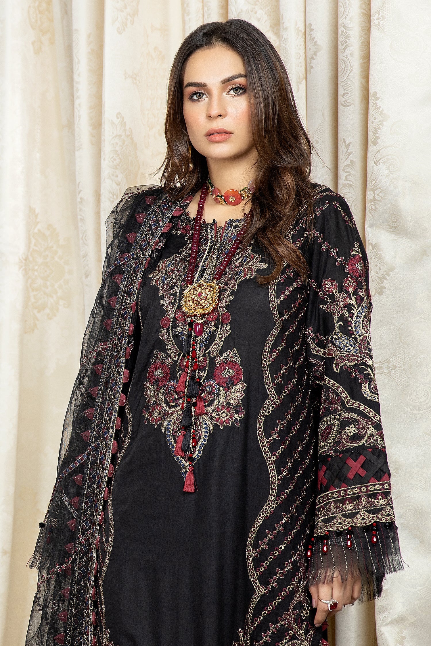 French Black - Image 3