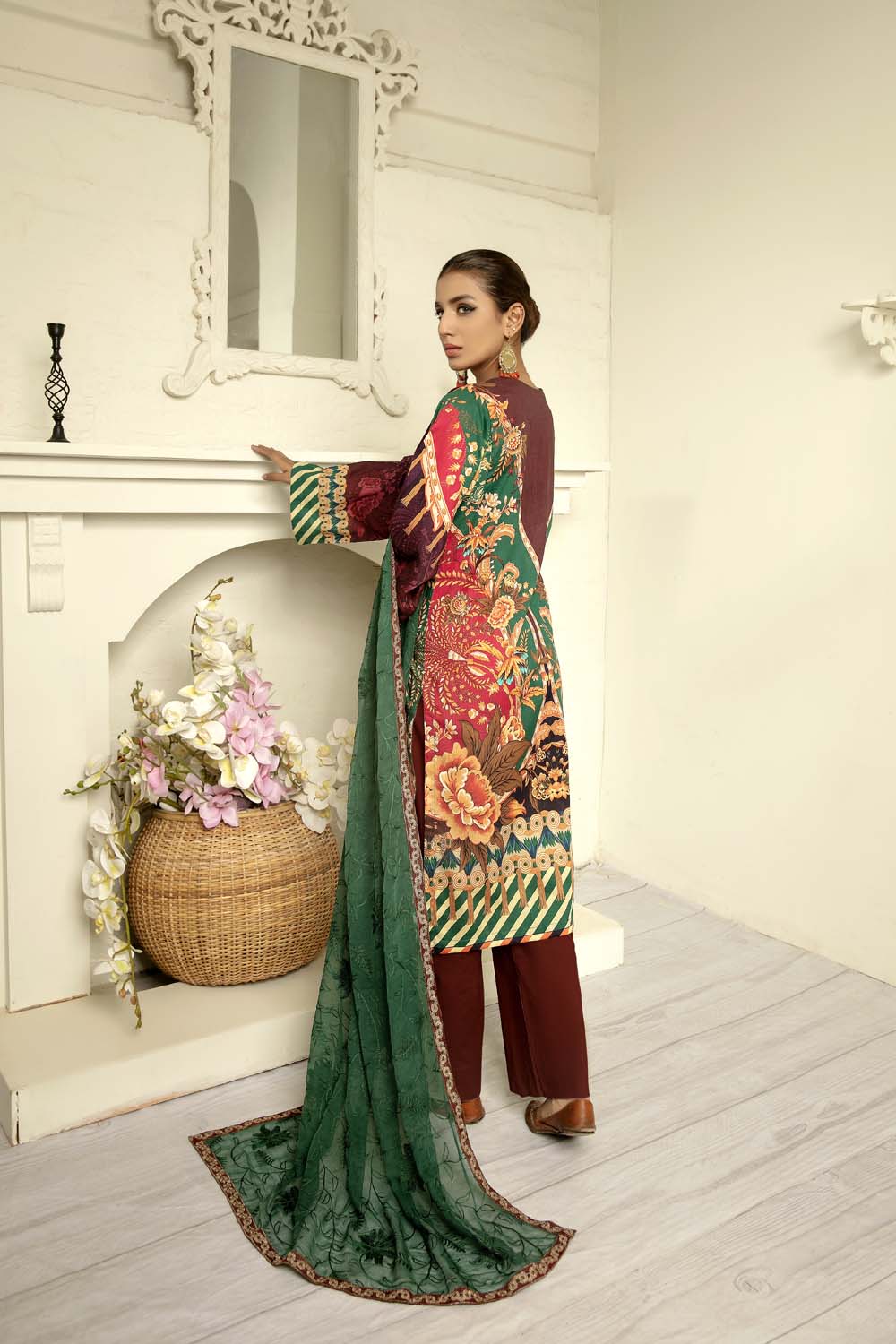 Glamor Glory - Digital Printed & Embroidered Lawn - Image 2