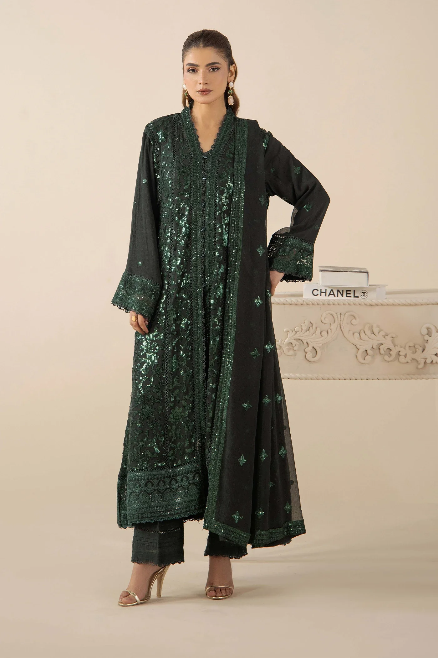 GOWN 1560 - Image 3