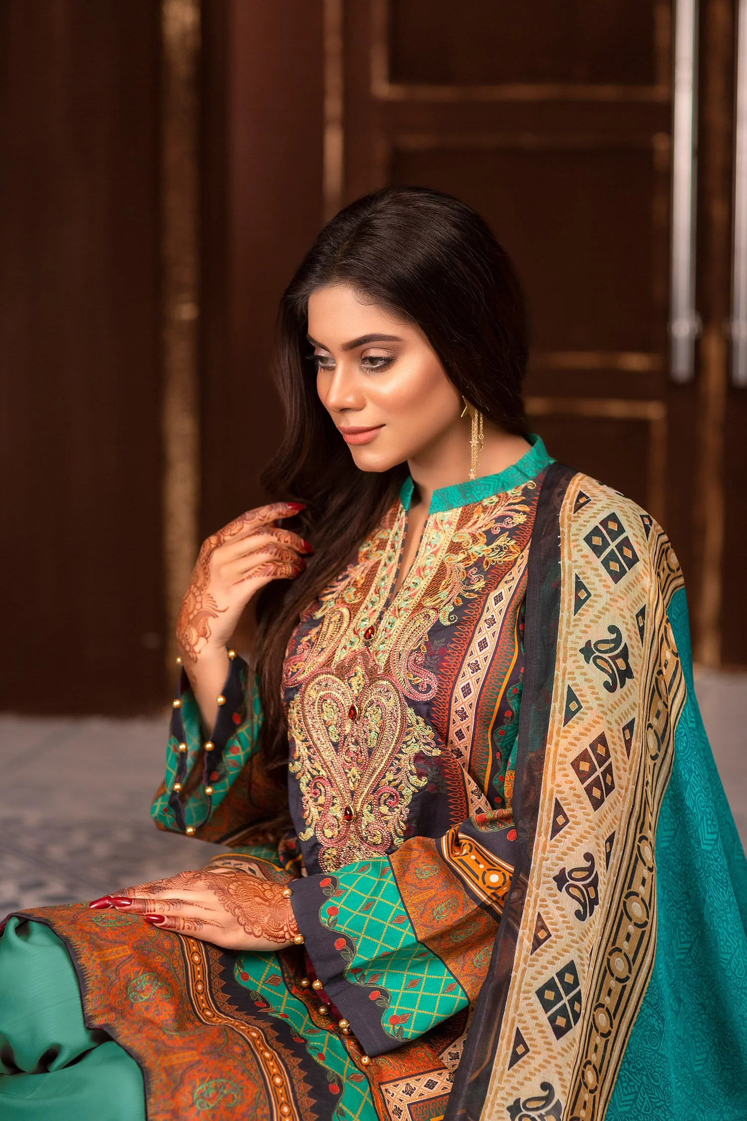 Greint - Digital Printed & Embroidered Lawn Unstitch - Image 4