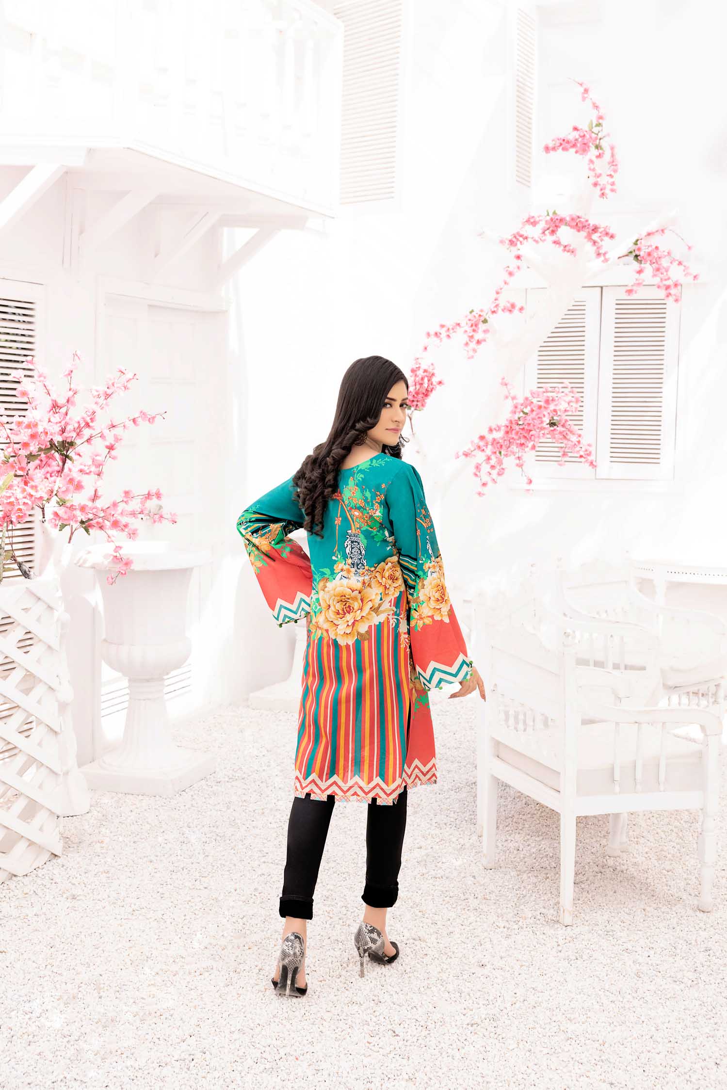 Hist - Digital Printed Stitched Lawn Kurti - Image 2