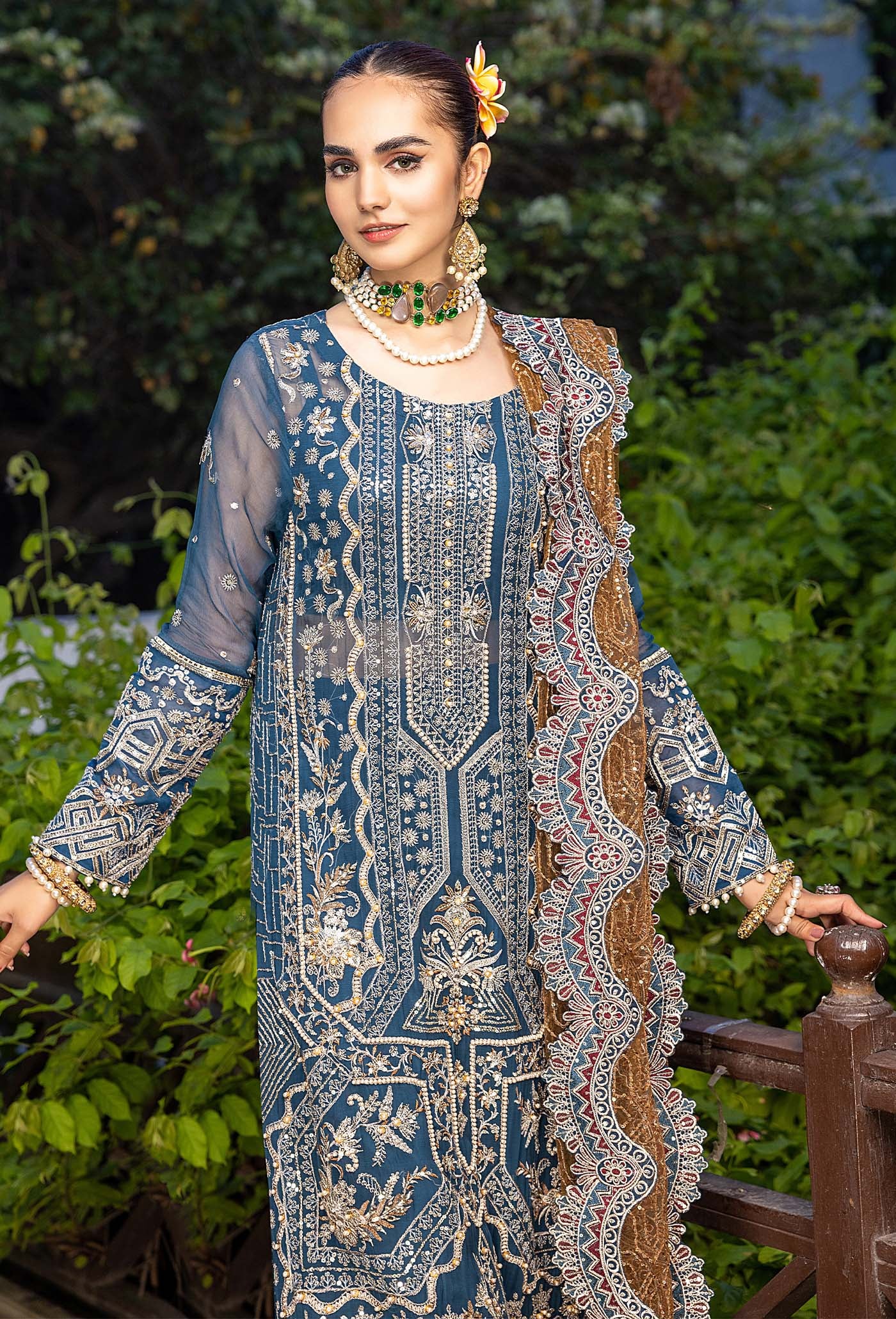 Hoor-un-Nisa Begum (B)