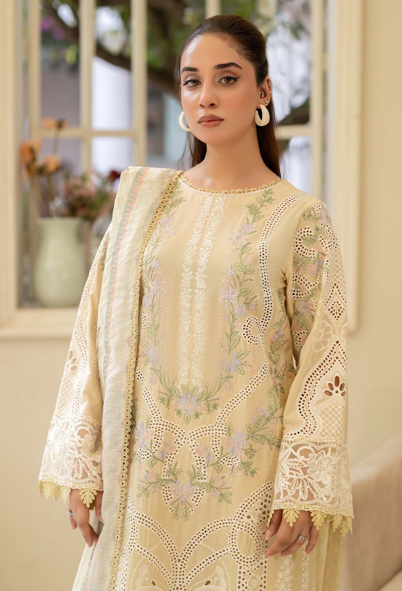LAWN 1013 - Image 4