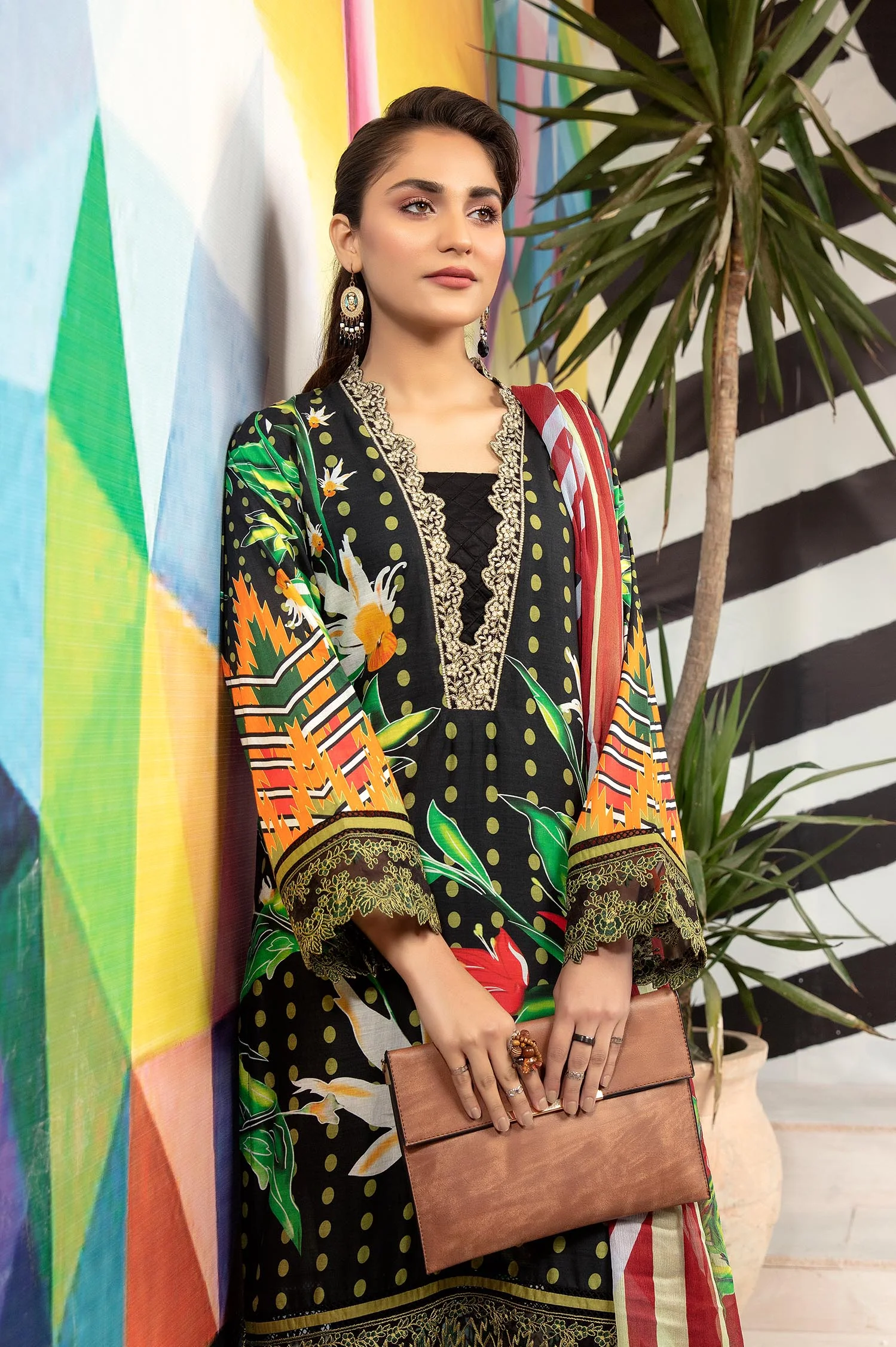 Loafer - Printed & Embroidered Lawn 3PC - Image 3