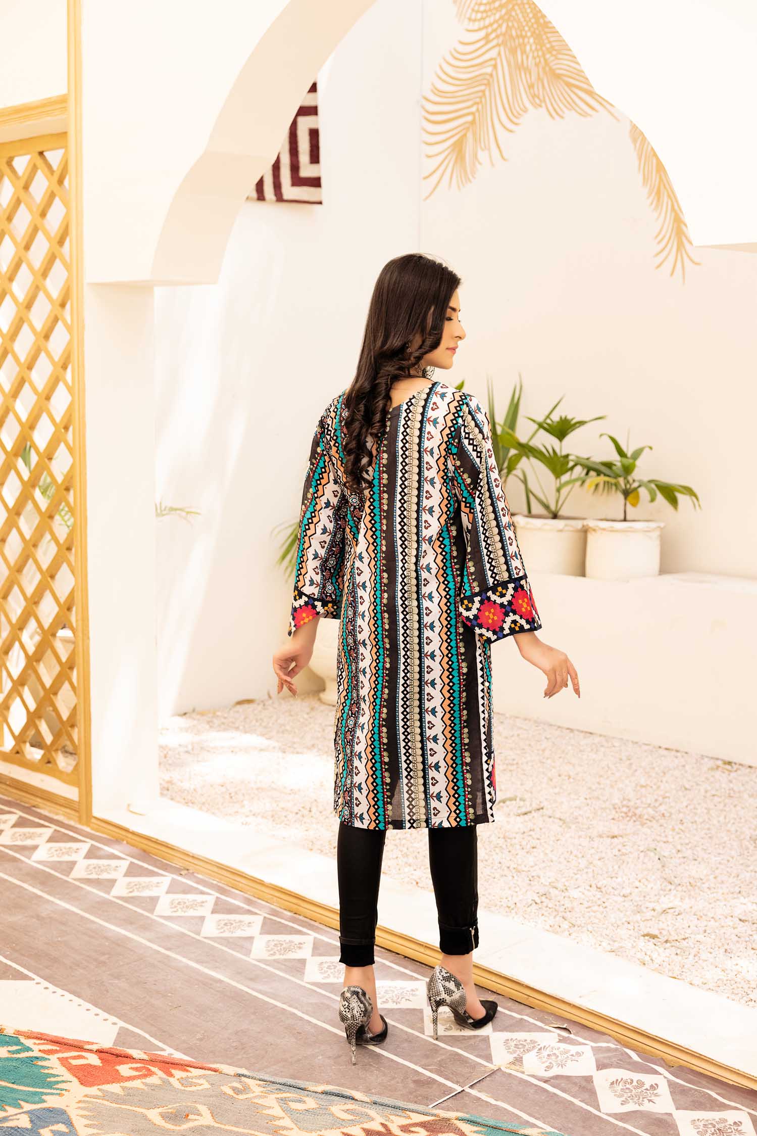 Lupt - Digital Printed Stitched Lawn Kurti - Image 2