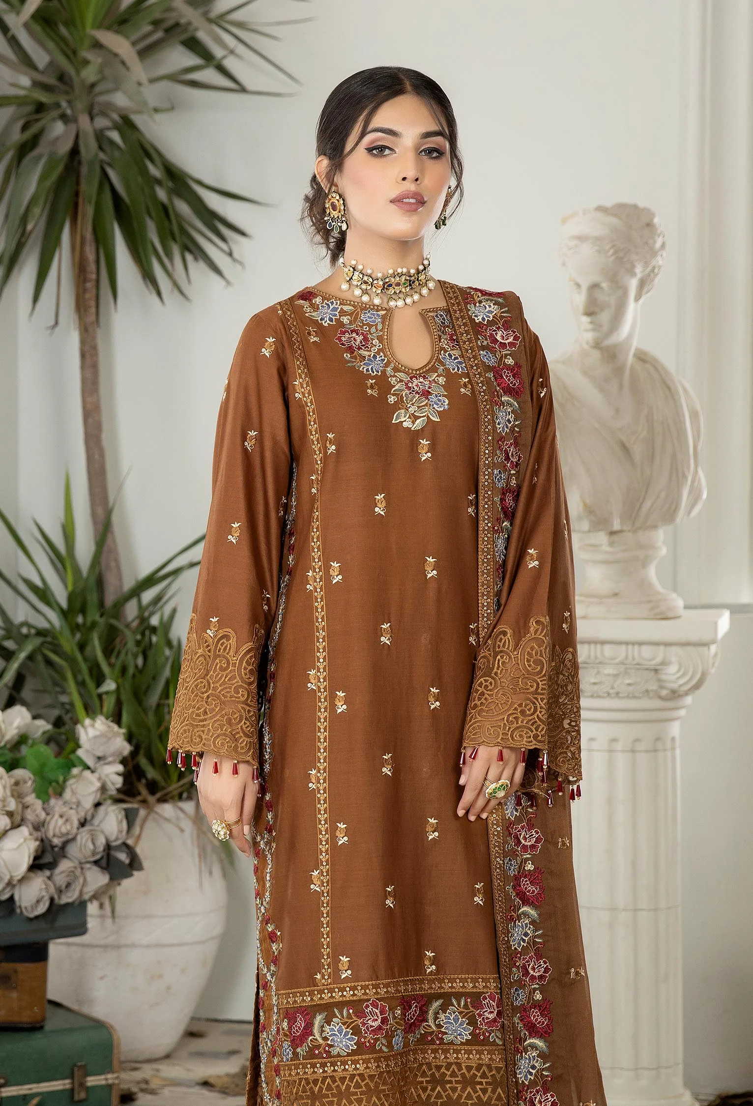 Mule Fawn - Embroidered Unstitched Lawn - Image 3