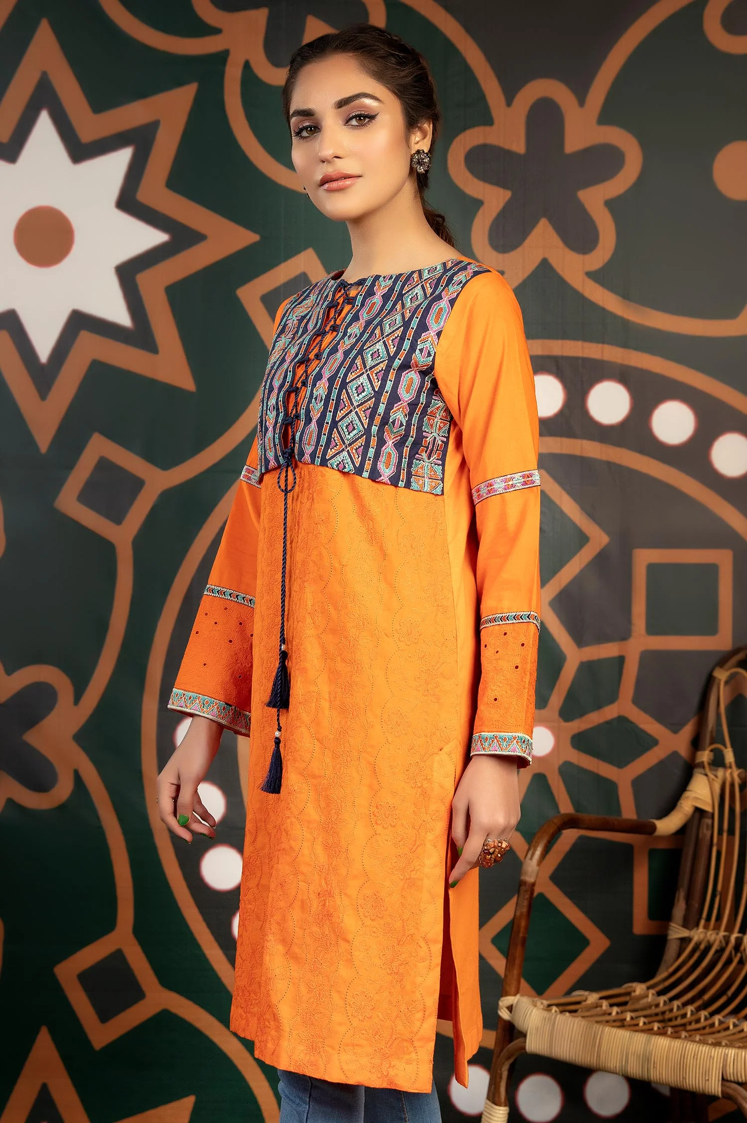 Neon Carrot - Exclusive Embroidered Lawn Stitch Kurti - Image 2