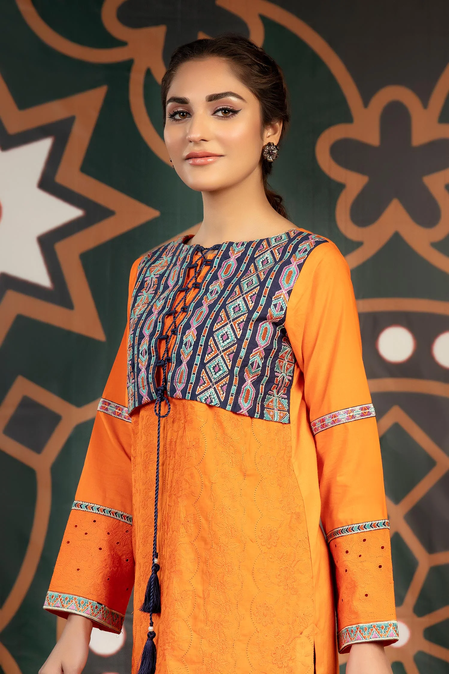 Neon Carrot - Exclusive Embroidered Lawn Stitch Kurti - Image 3