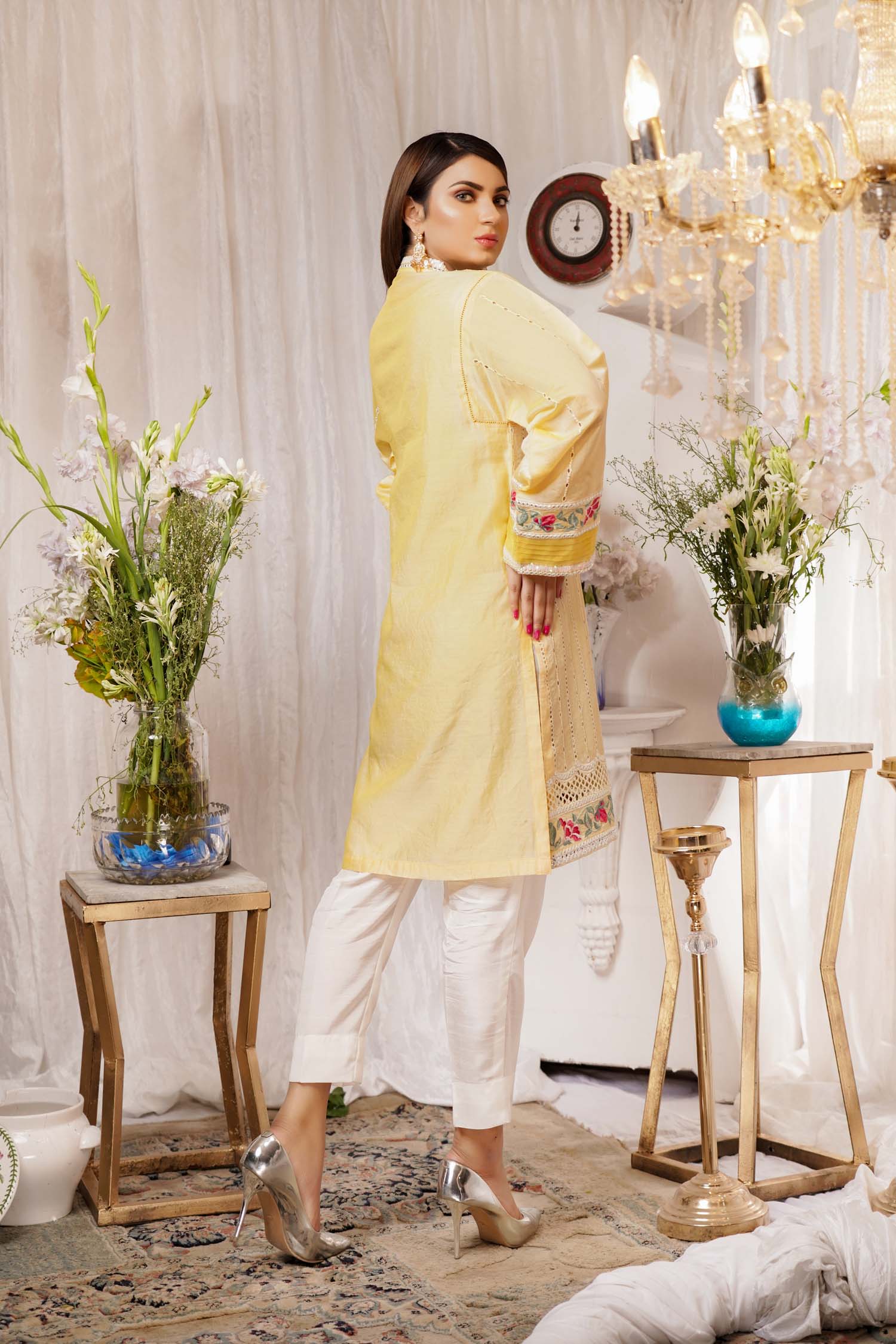 Noxious - Embroidered Paper Silk Stitch Kurti - Image 2